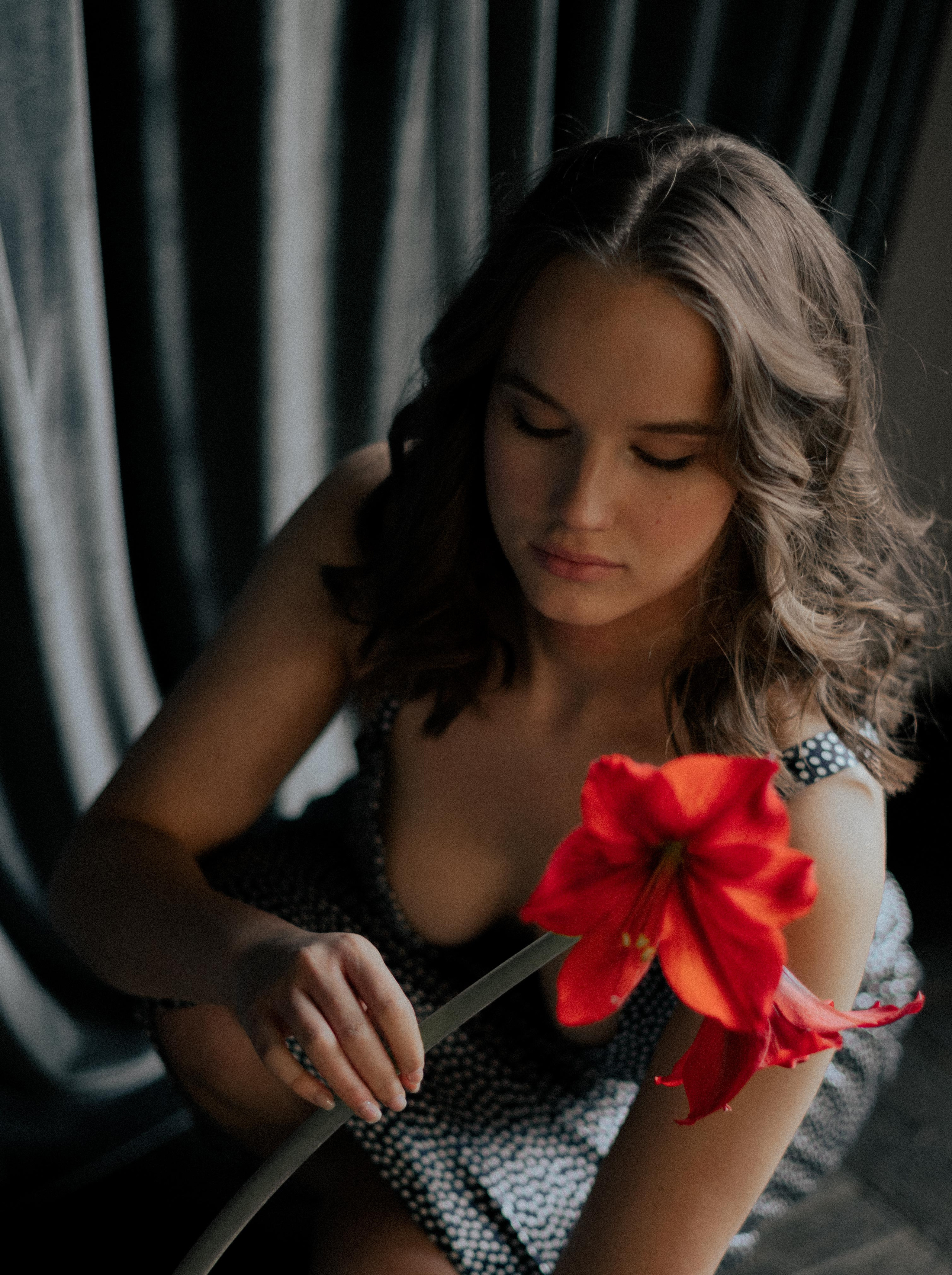 Вероника. Файн арт и контент фотограф в Москве Александра Роскина