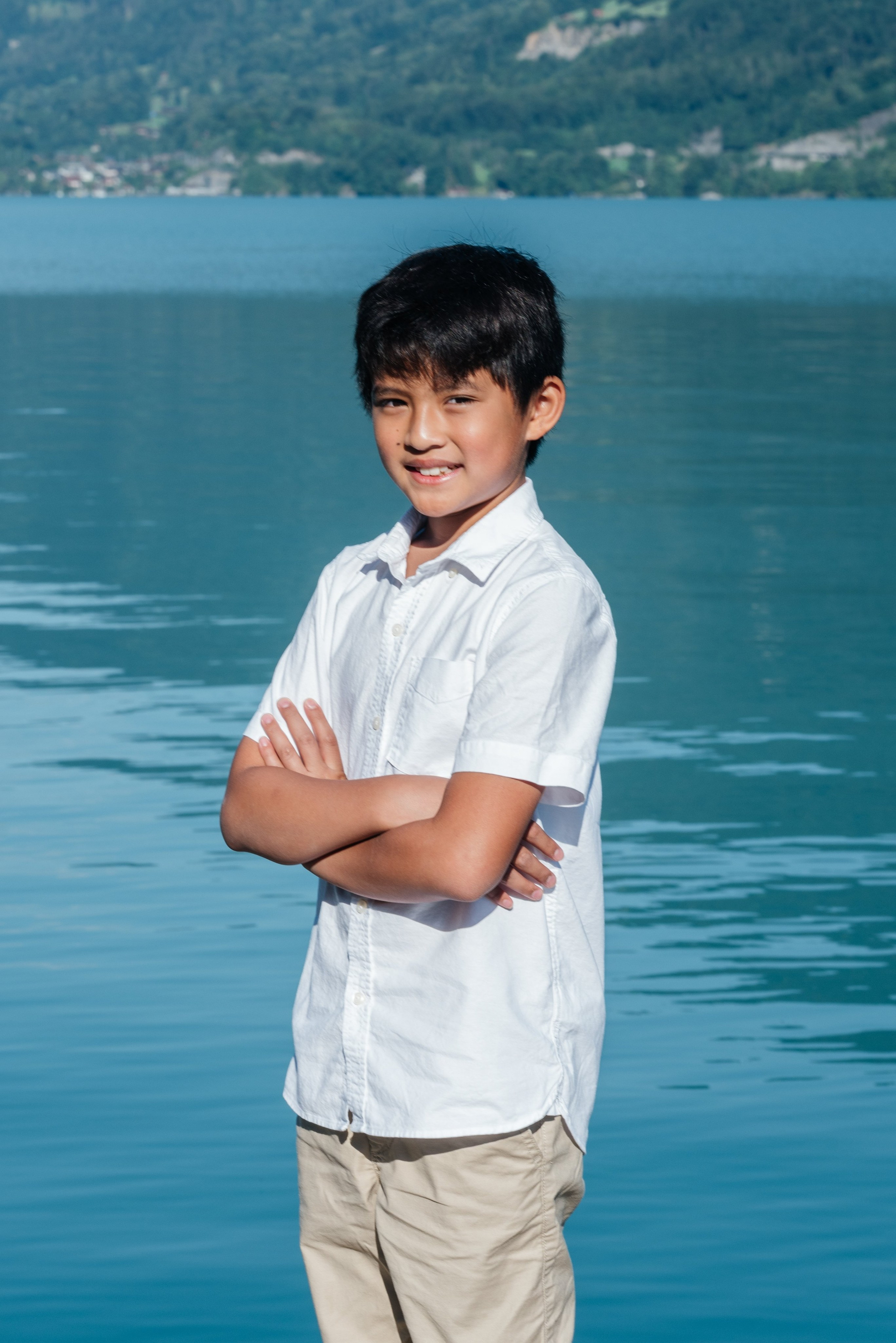 Jon, Michelle, Camille, Gabriel and Hannah (Iseltwald, Suisse). Photographe en Suisse et en Europe Anna Alekseenko