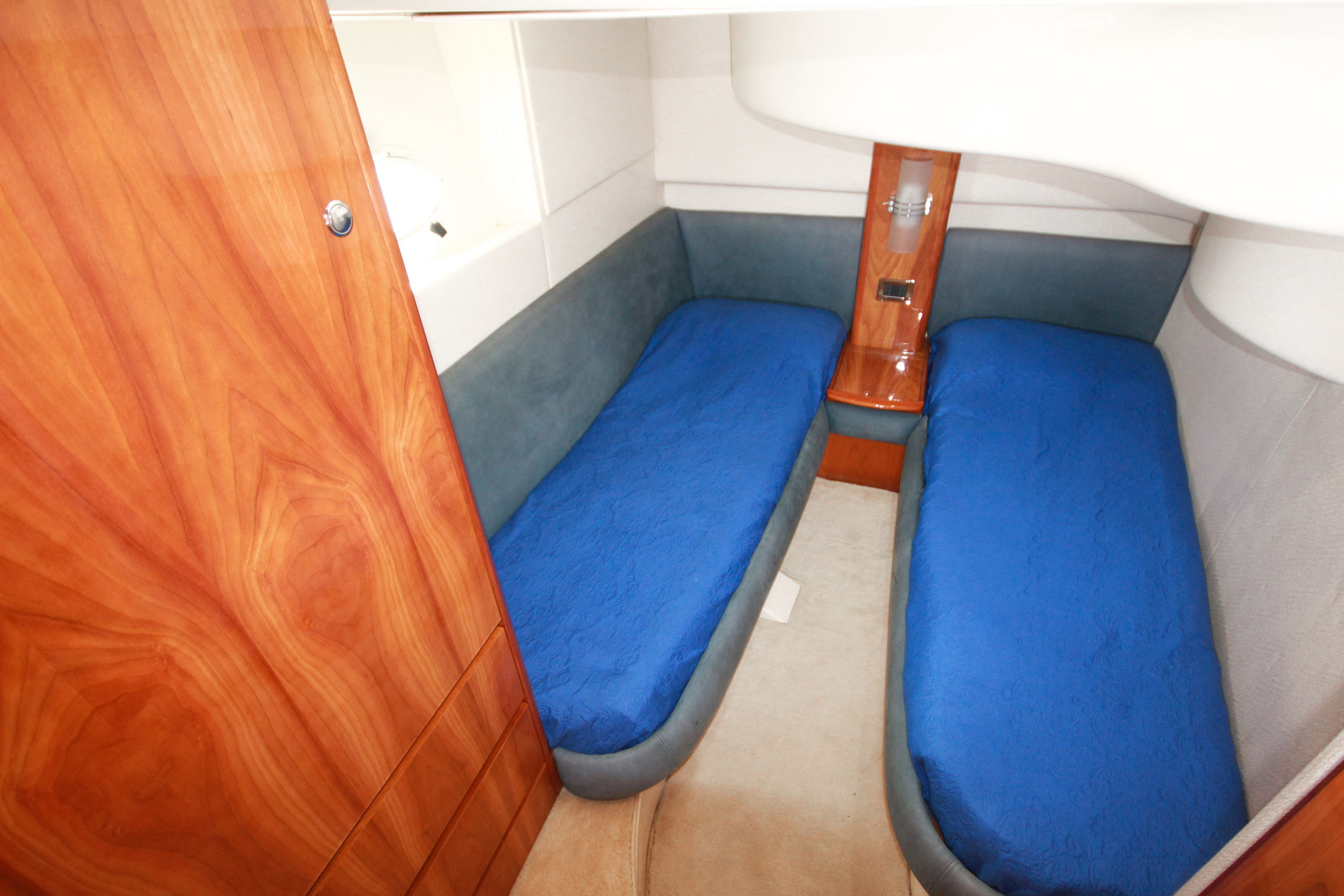 Яхта Санторини Аренда Яхты в Сочи Яхтанаморе YACHTNAMORE YACHTANAMORE