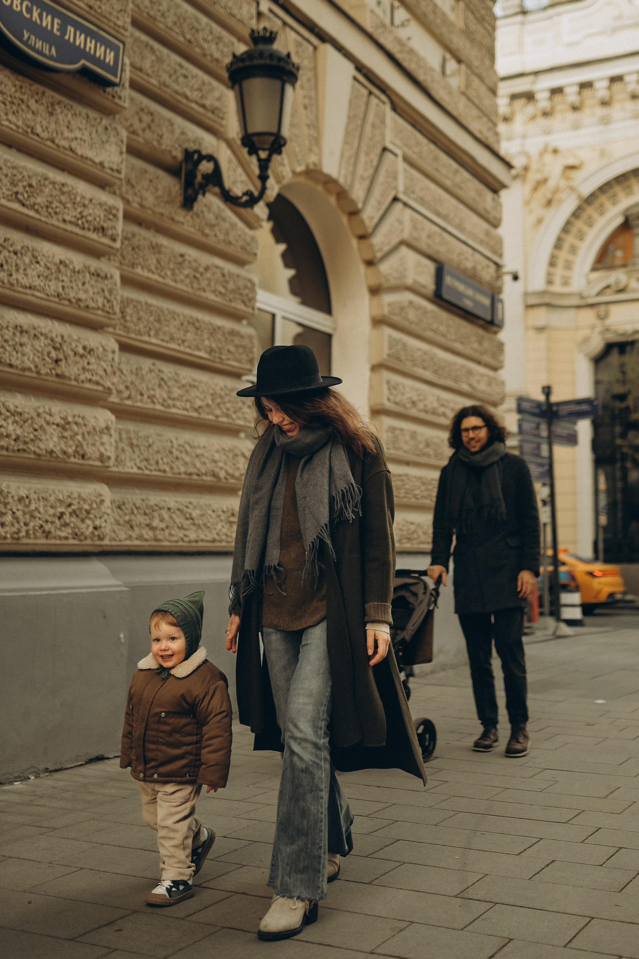 Прогулка по городу. Семейный и детский фотограф в Москве Анастасия Меликова
