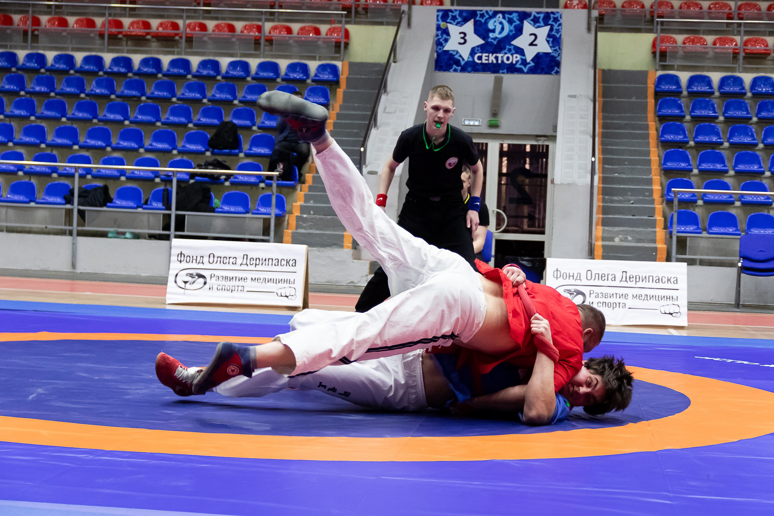 Борьба на поясах. Фотограф из Краснодара Андрей Тукан