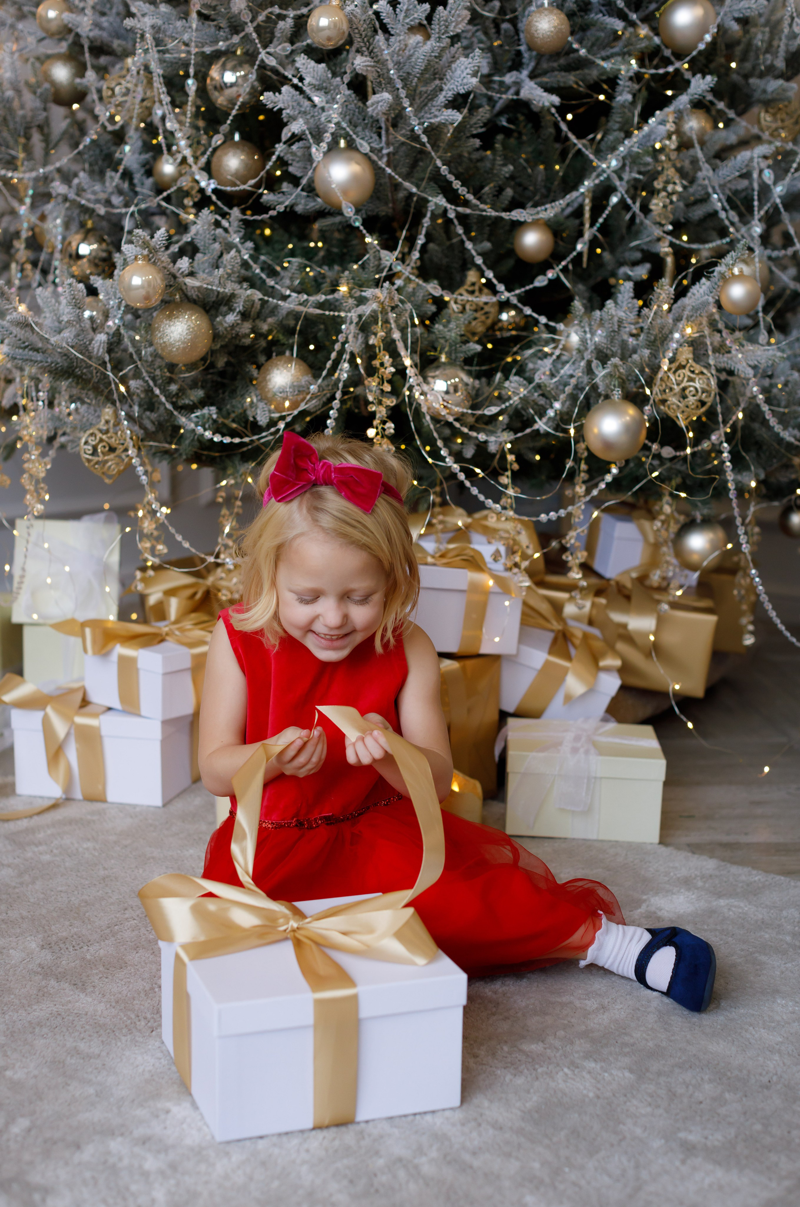 Семейная новогодняя съёмка в студии. Портретный и семейный фотограф Юлия Герман