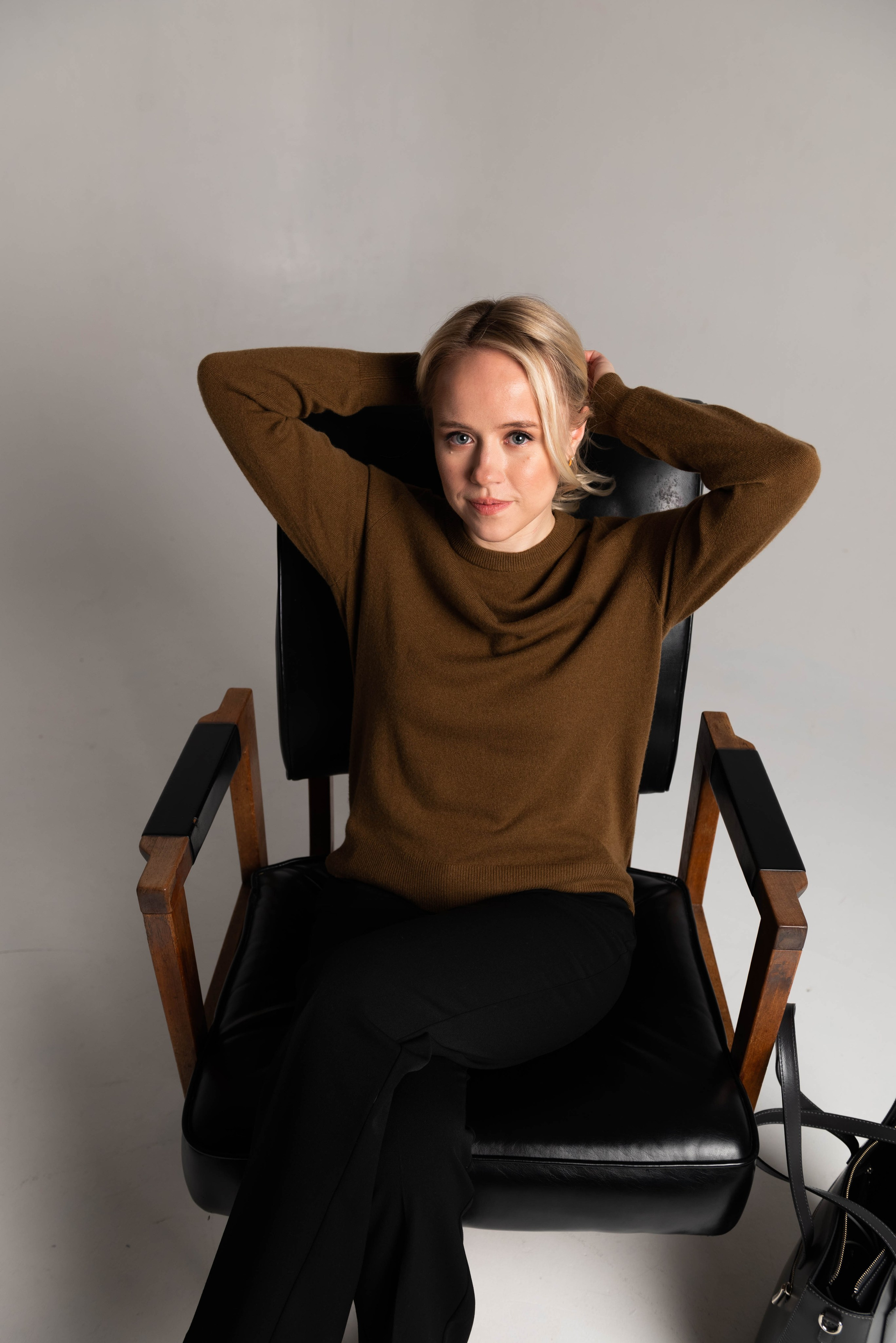 Полина Возиян (съемка для блога юриста @ation.law). Фотограф Москва Настя Профотовна. Репортажные, свадебные и контент фотосессии