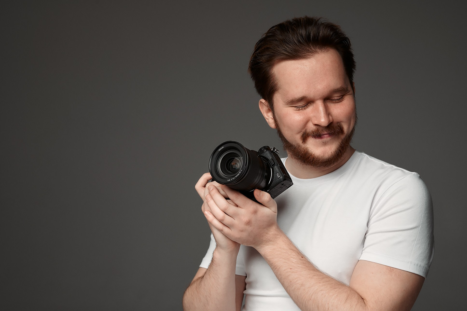 Рекламная фотография для магазина фототехники. Ваш фотограф в Екатеринбурге.