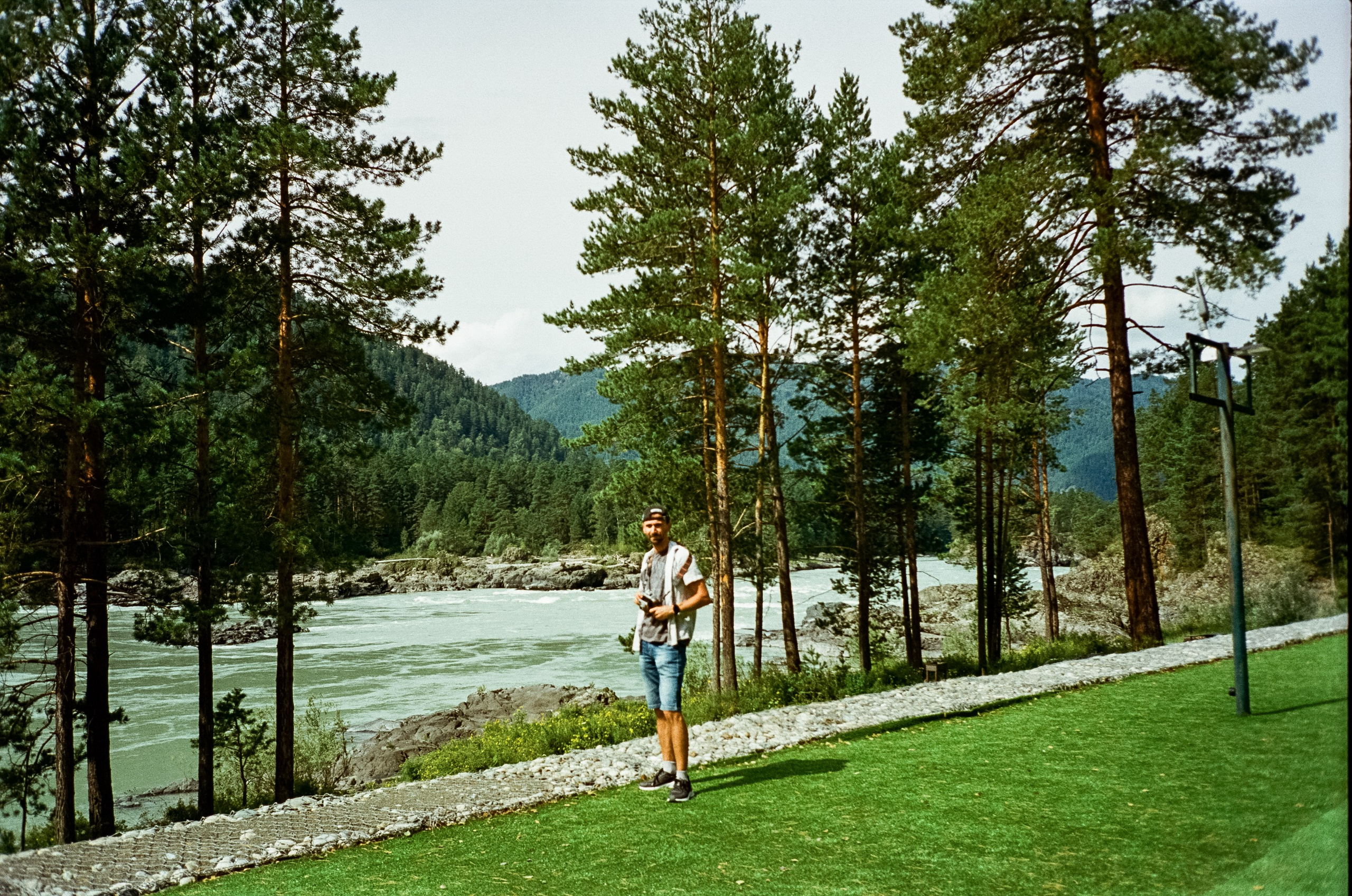 Кедровый остров, Катунь и скалы. Фотограф-документалист Мария Осокина