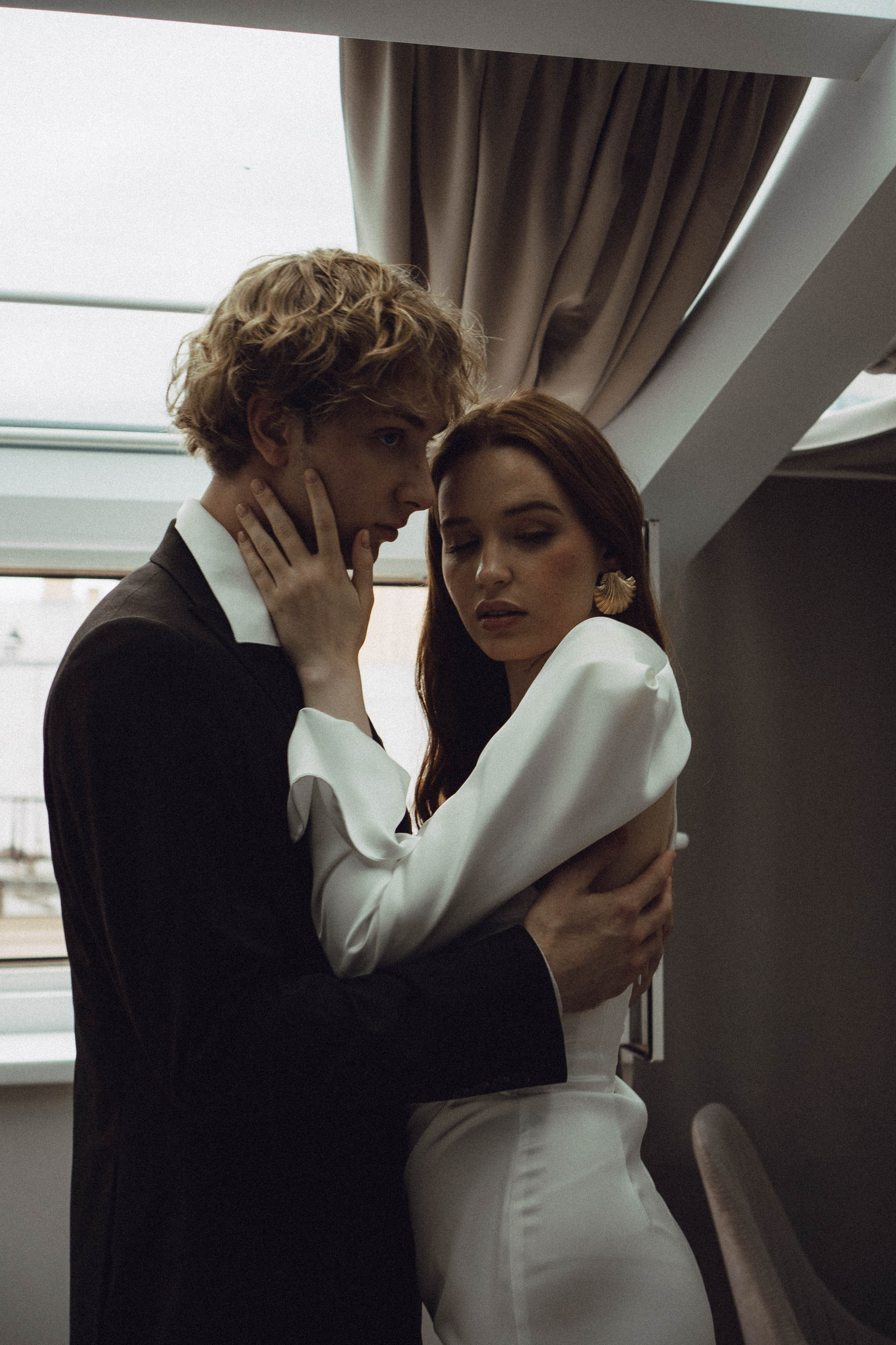 СВАДЕБНАЯ СЬЕМКА В ОТЕЛЕ. СБОРЫ ЖЕНИХА И НЕВЕСТЫ И ТАКЖЕ ТОР И ПОДГОТОВКА К ПРОГУЛКЕ. Профессиональный фотограф, Санкт-Петербург — Виктория Богомолова