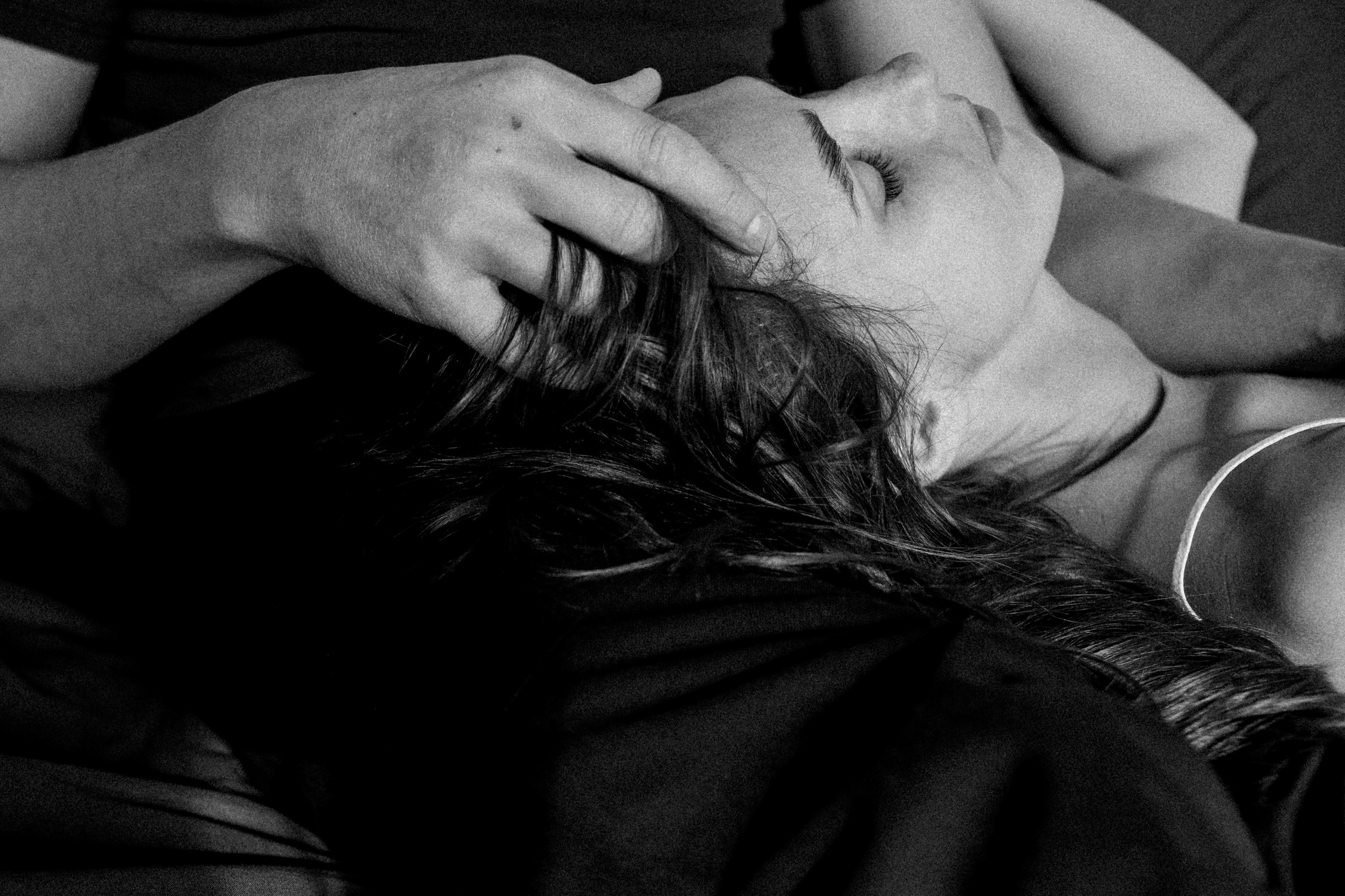 Двое близко. Портретный фотограф в Красноярске Аня Медведева