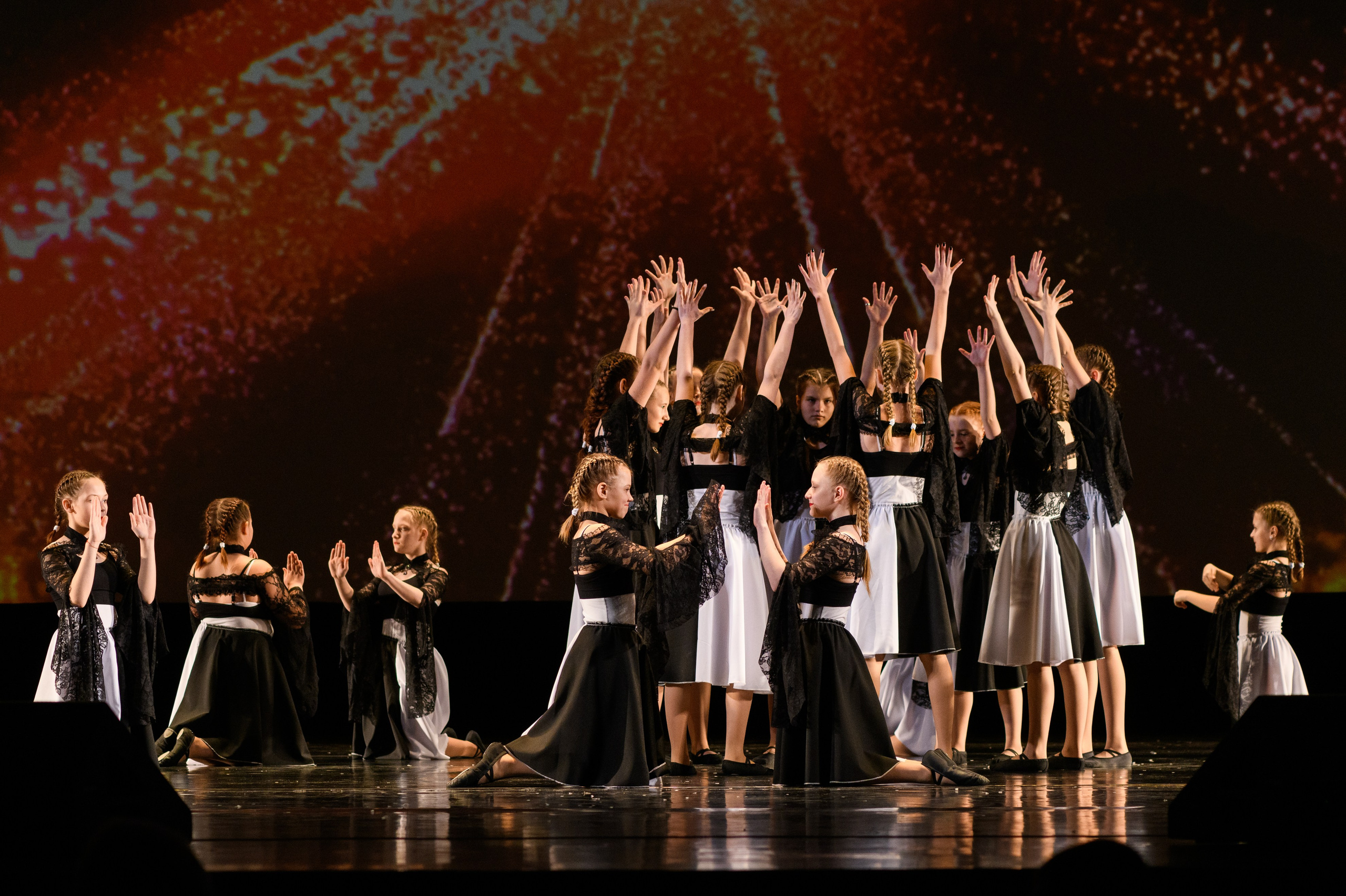 23 апреля, часть 2, БКЗ Октябрьский, г. Санкт-Петербург. Золотое яблочко