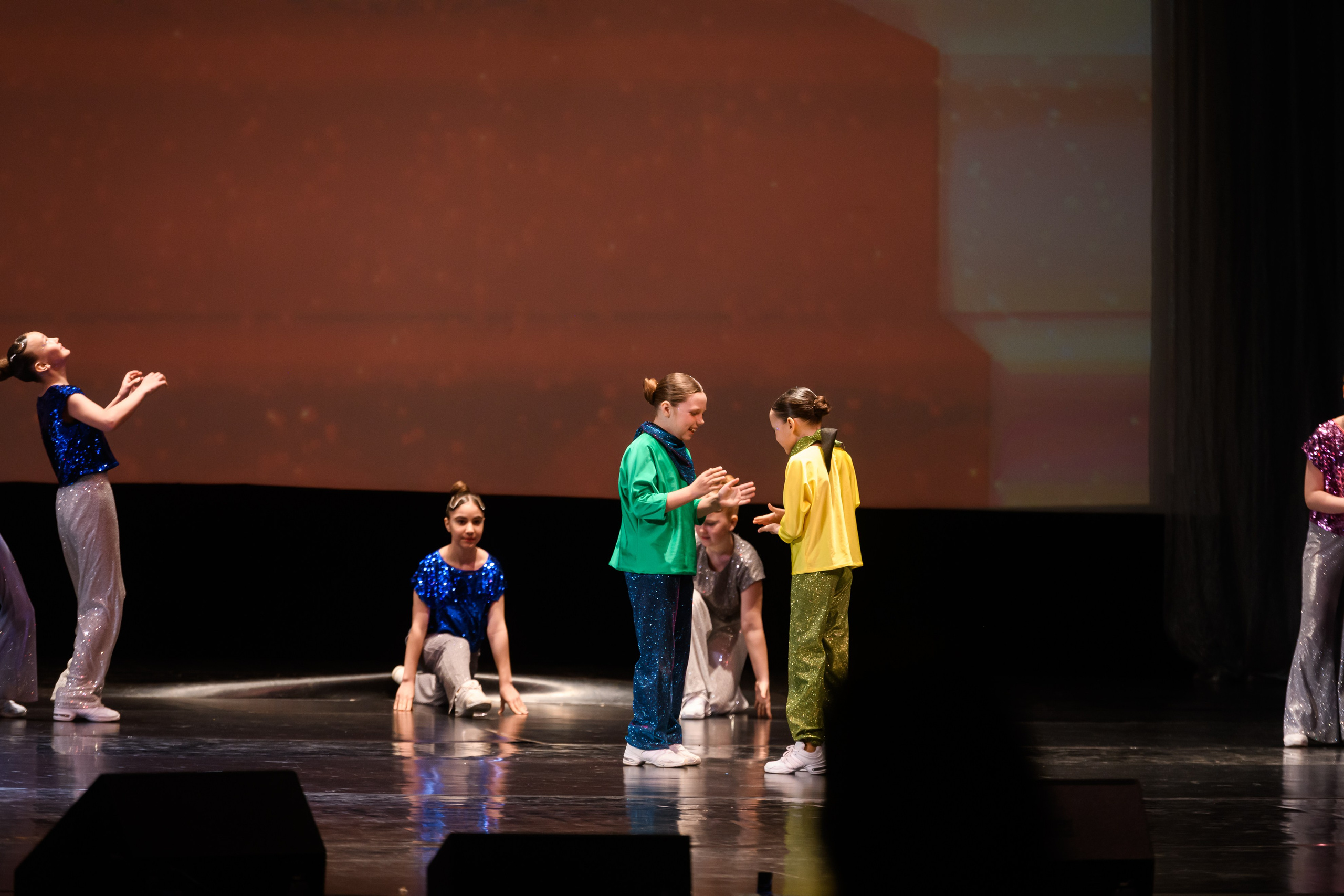 23 апреля, часть 1, БКЗ Октябрьский, г. Санкт-Петербург. Золотое яблочко