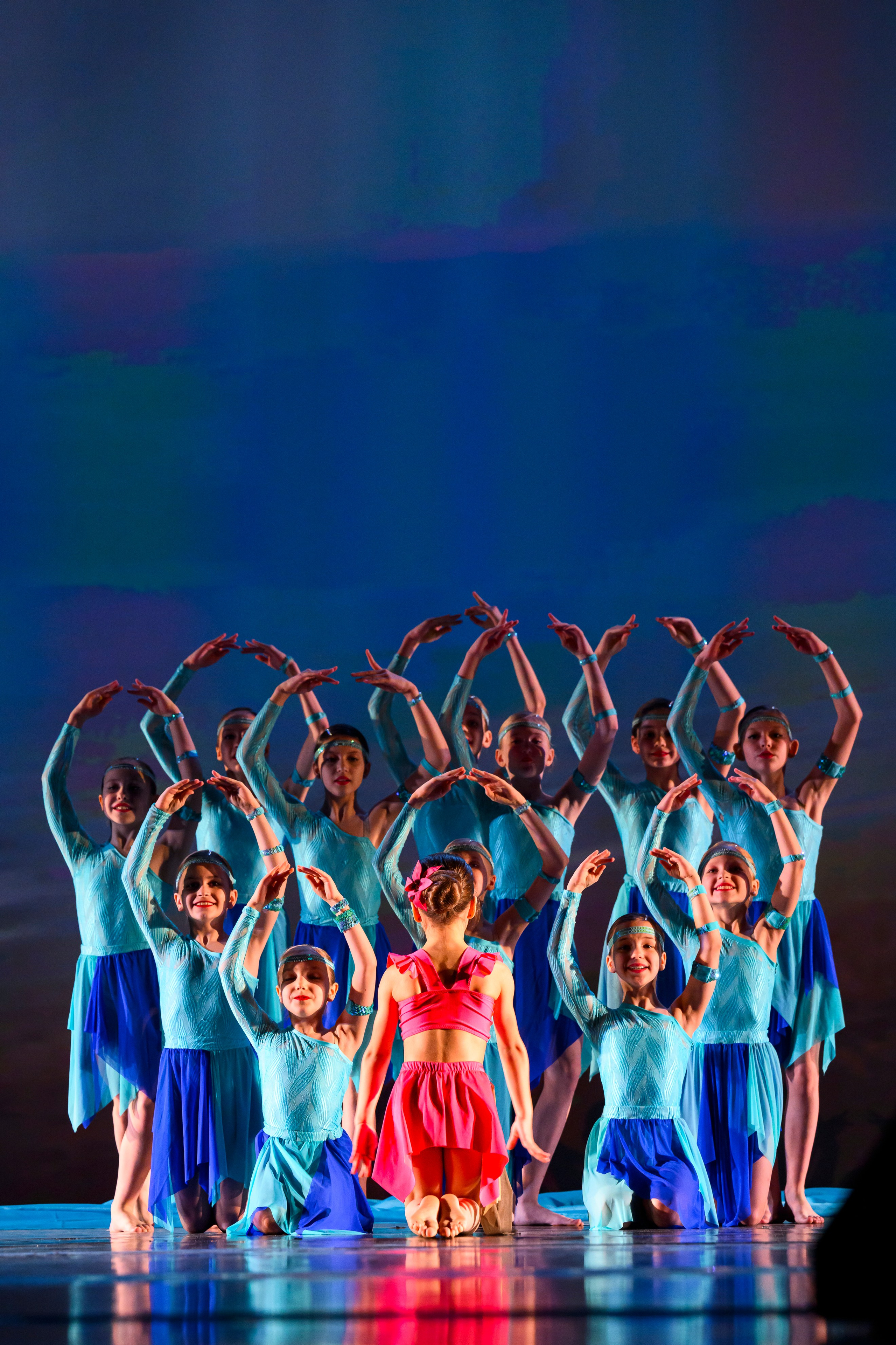 23 апреля, часть 1, БКЗ Октябрьский, г. Санкт-Петербург. Золотое яблочко