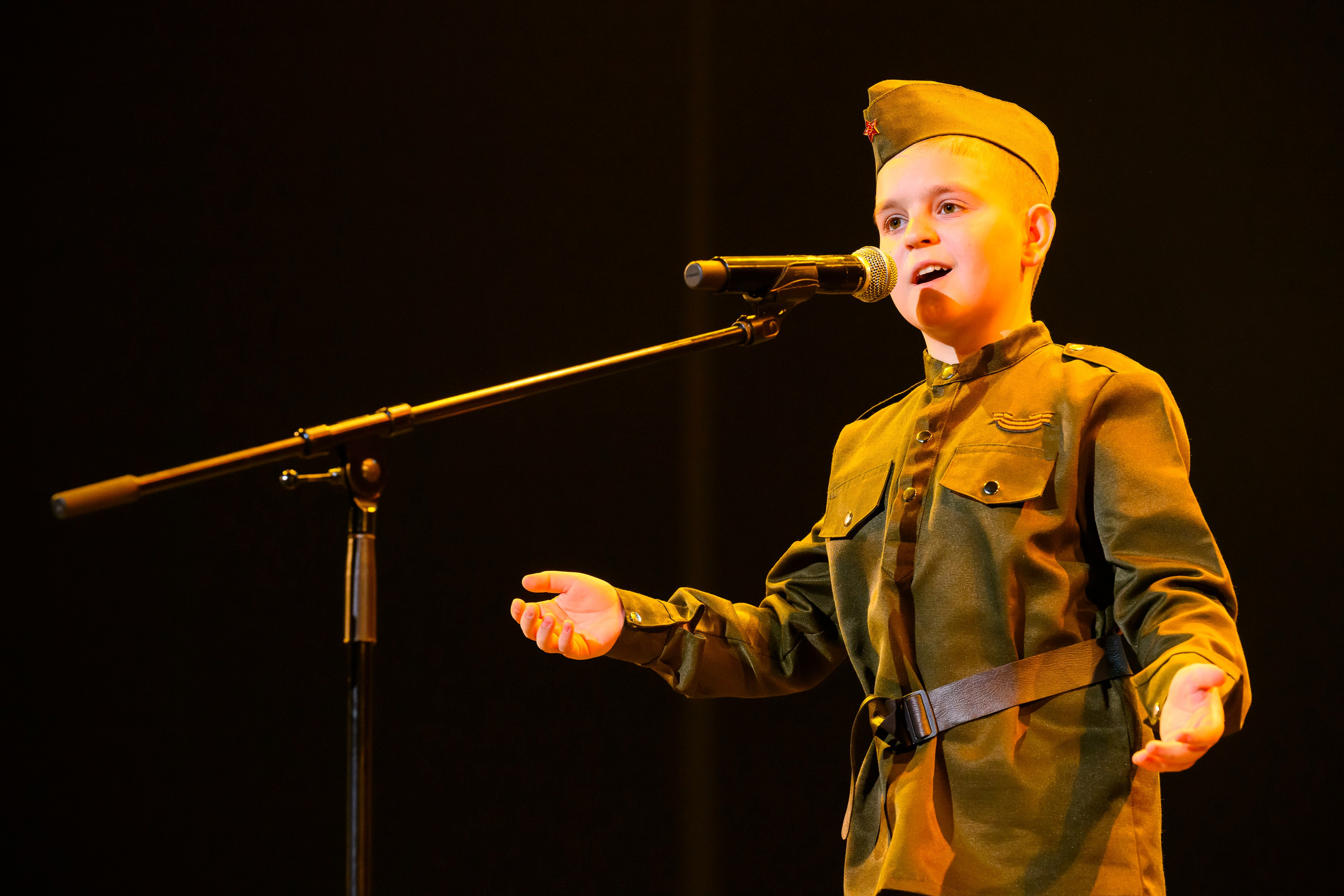 23 апреля, часть 1, БКЗ Октябрьский, г. Санкт-Петербург. Золотое яблочко