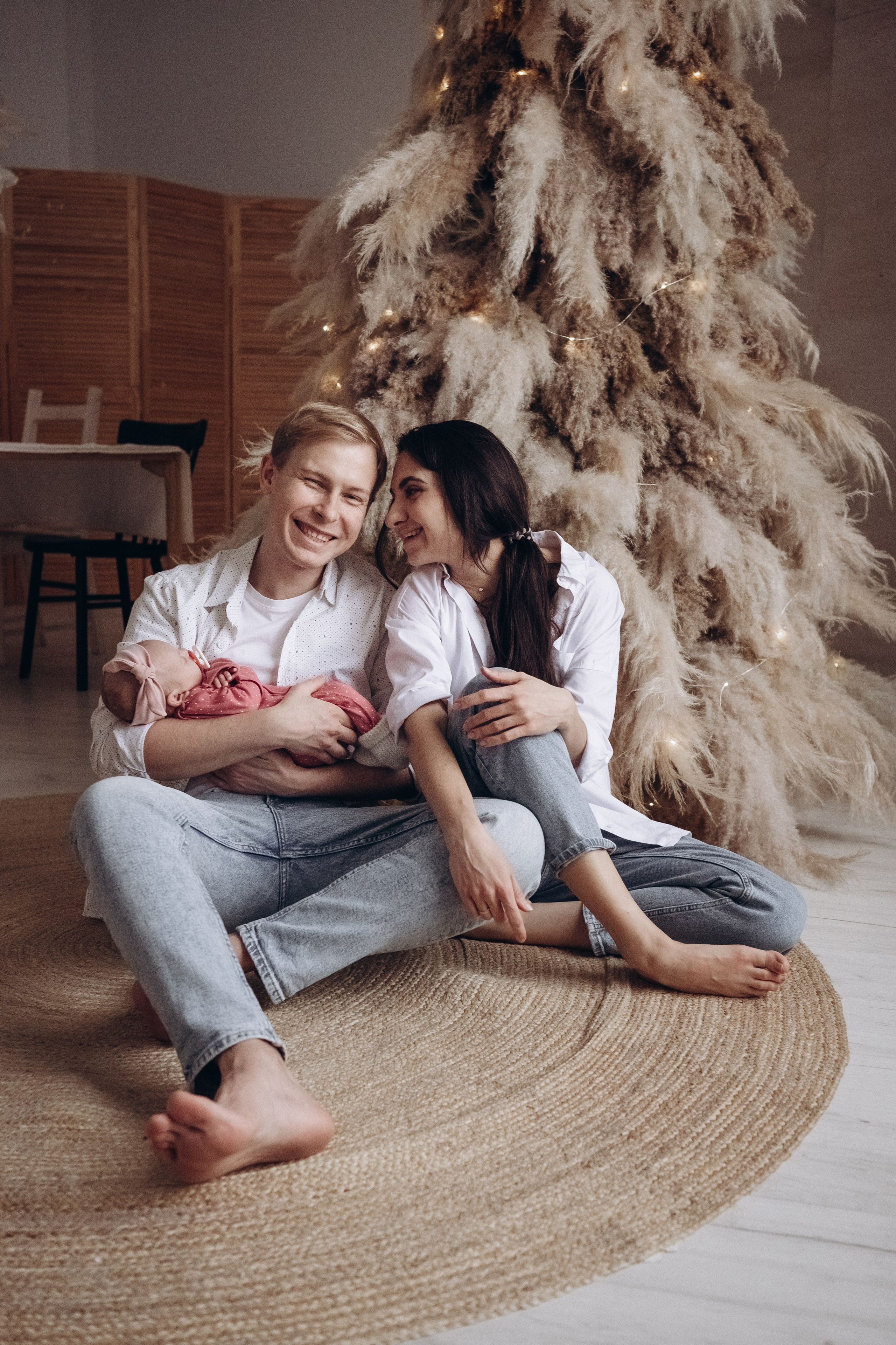 Яна, Леша и малышка Мия. Семейный и детский фотограф в Санкт-Петербурге