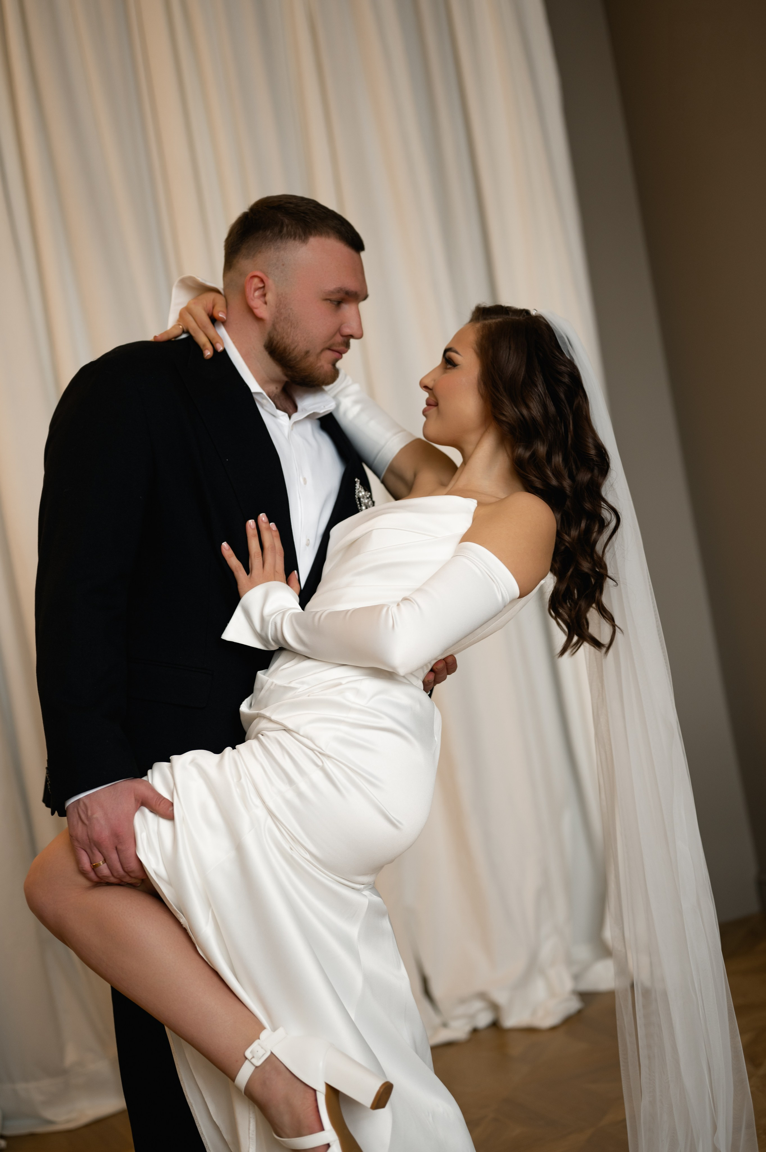 Свадебная фотосессия в студии. Свадебный и семейный фотограф в Краснодаре Алина Мельник