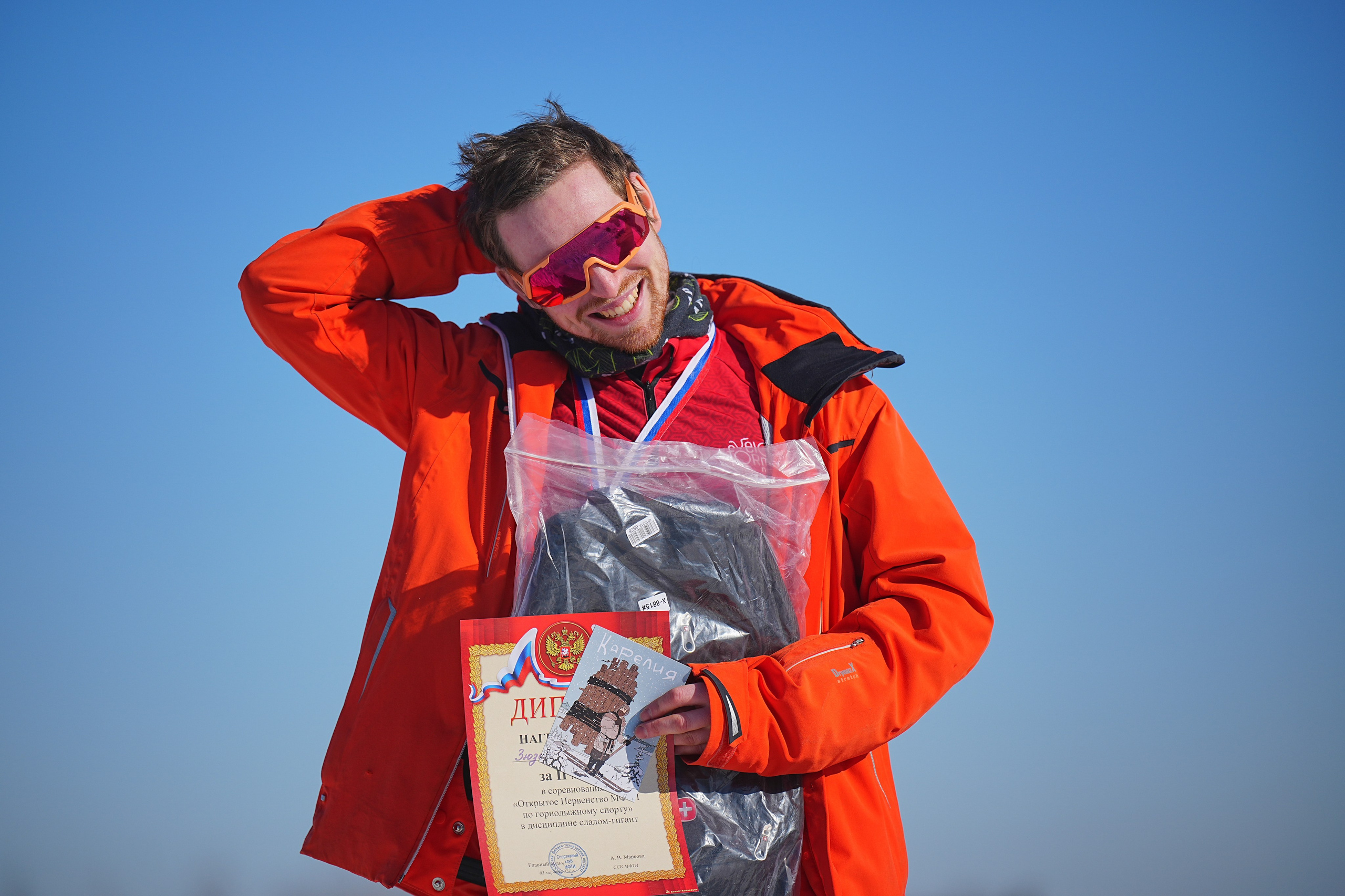 Шуколово. Открытое Первенство МФТИ по горным лыжам. GS, Telemark, 2024. Фотограф Студитский Евгений