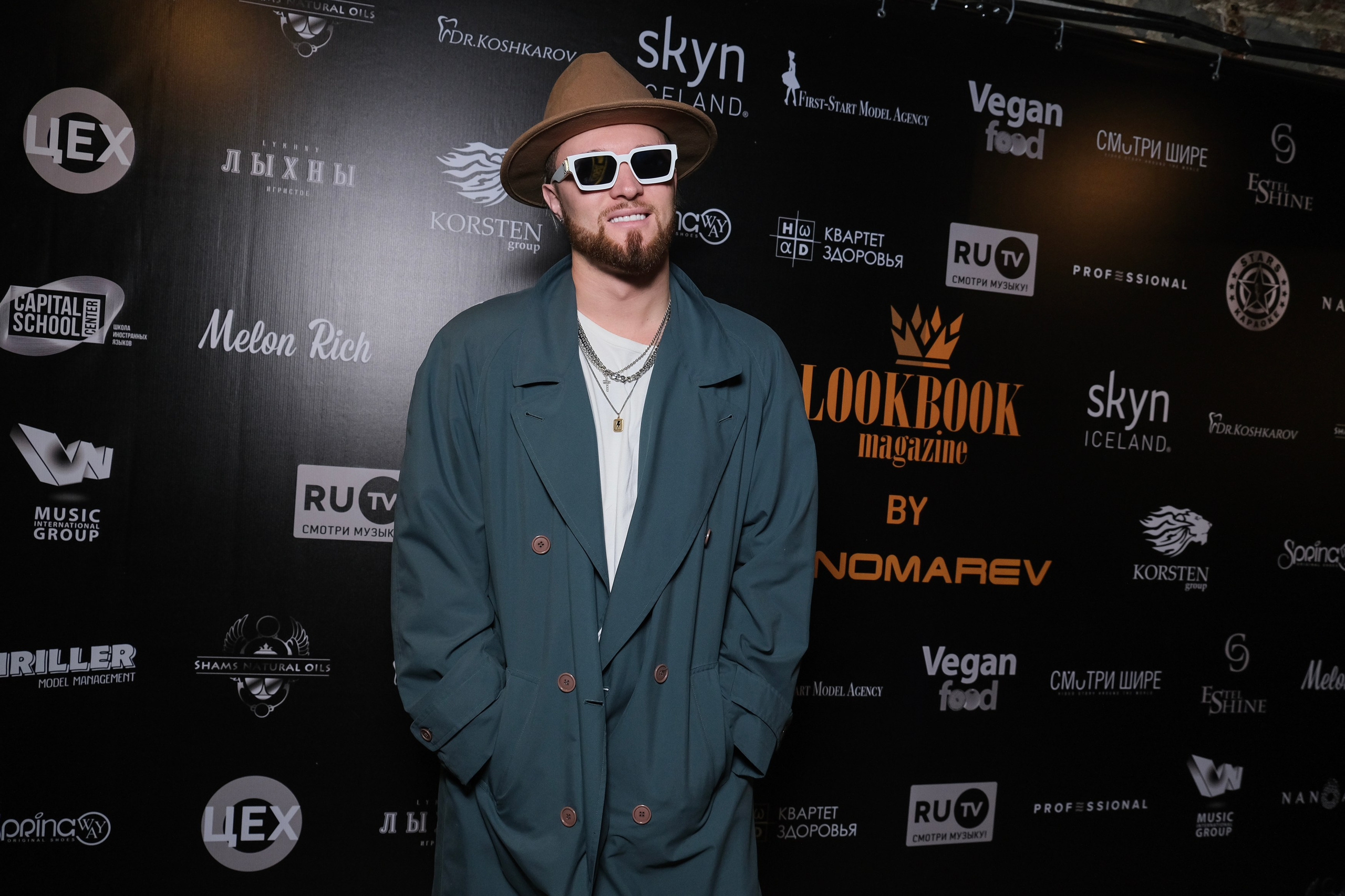 Ponomarev_pokaz. Антон Гошовский - свадебный и семейный фотограф в Москве и Крыму