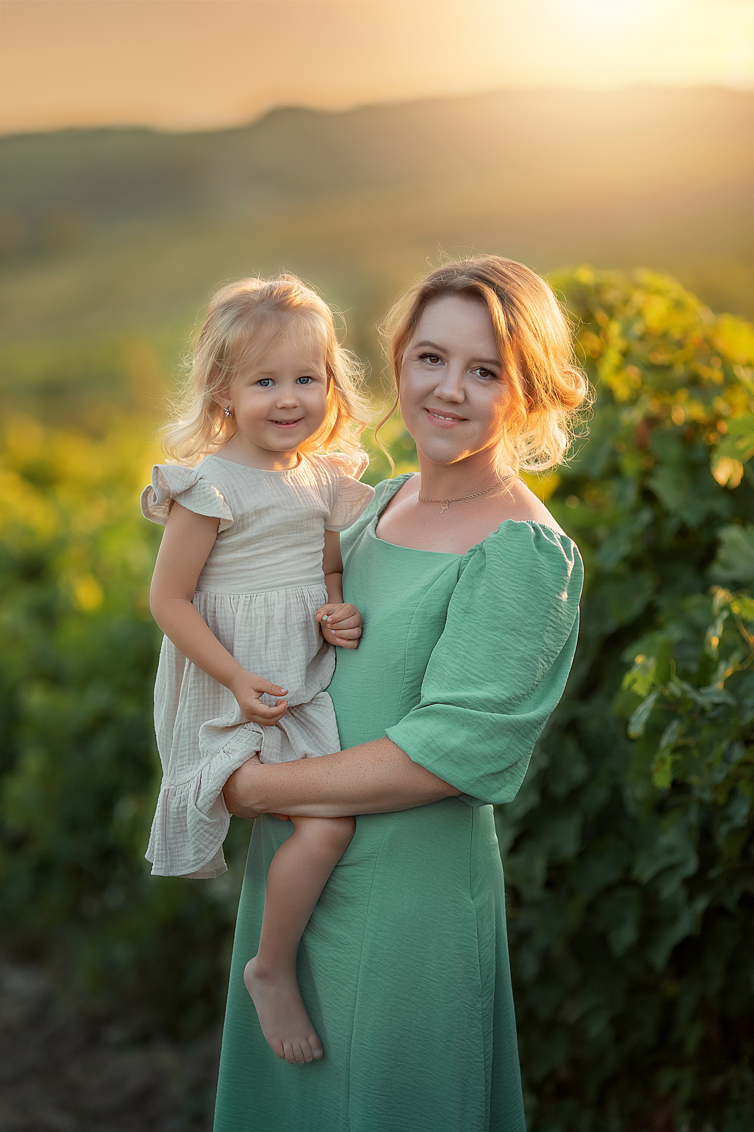 Семейная фотосессия в виноградниках. Анапа. Семейный и детский фотограф в Краснодарском крае Натали Фищенко