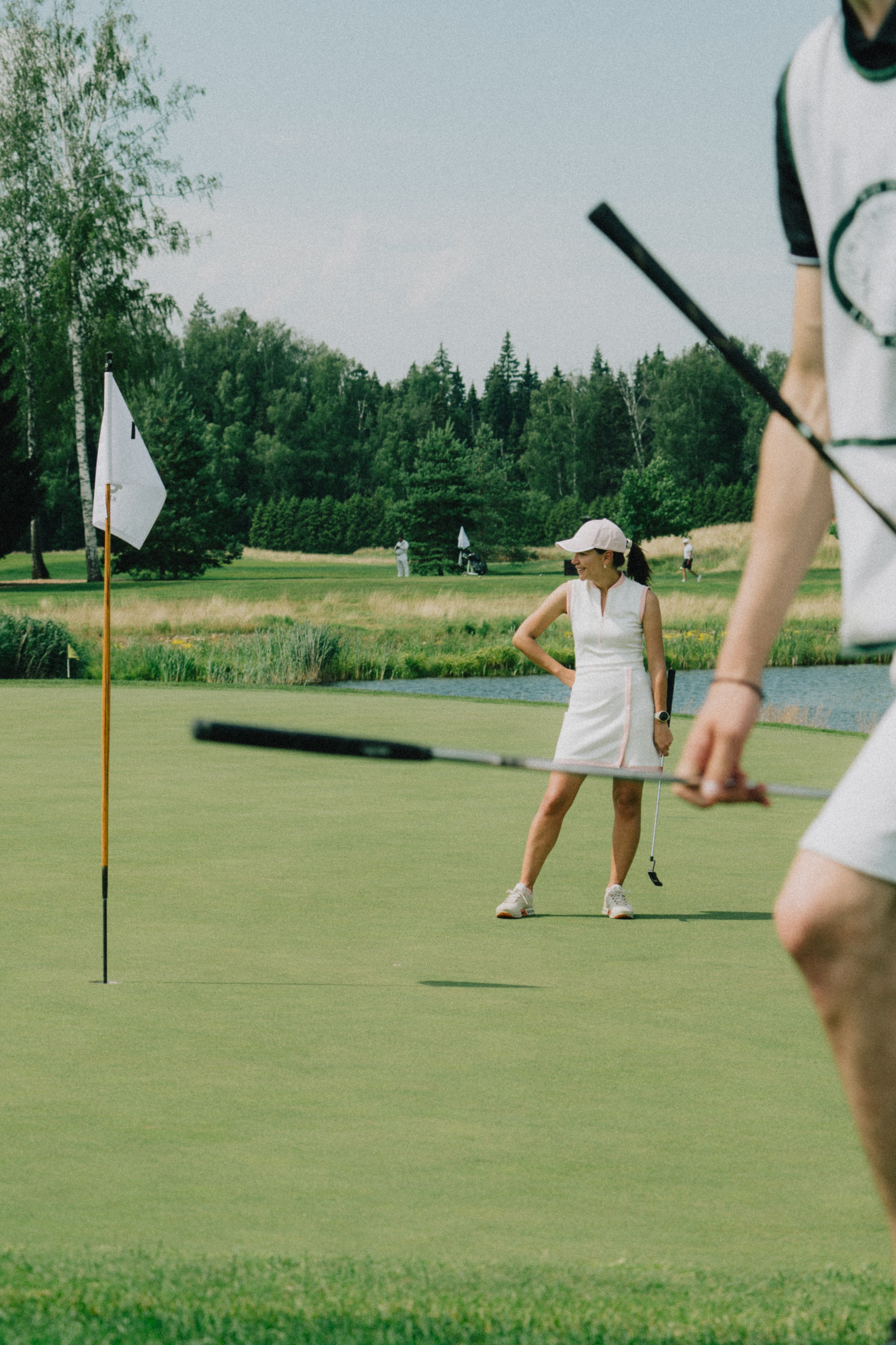 Журнал «ГОЛЬФ» Пестово. Бэкстейдж и репортажный фотограф в Москве Артем Онацко
