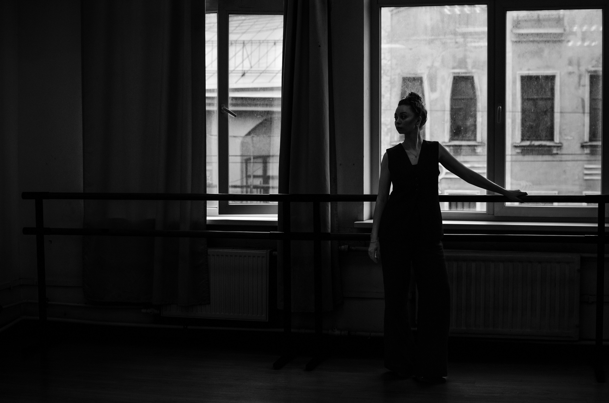 «Репетиция» (постановочная съемка в балетном зале). Портретный и репортажный фотограф в Санкт-Петербурге Варвара Жукова