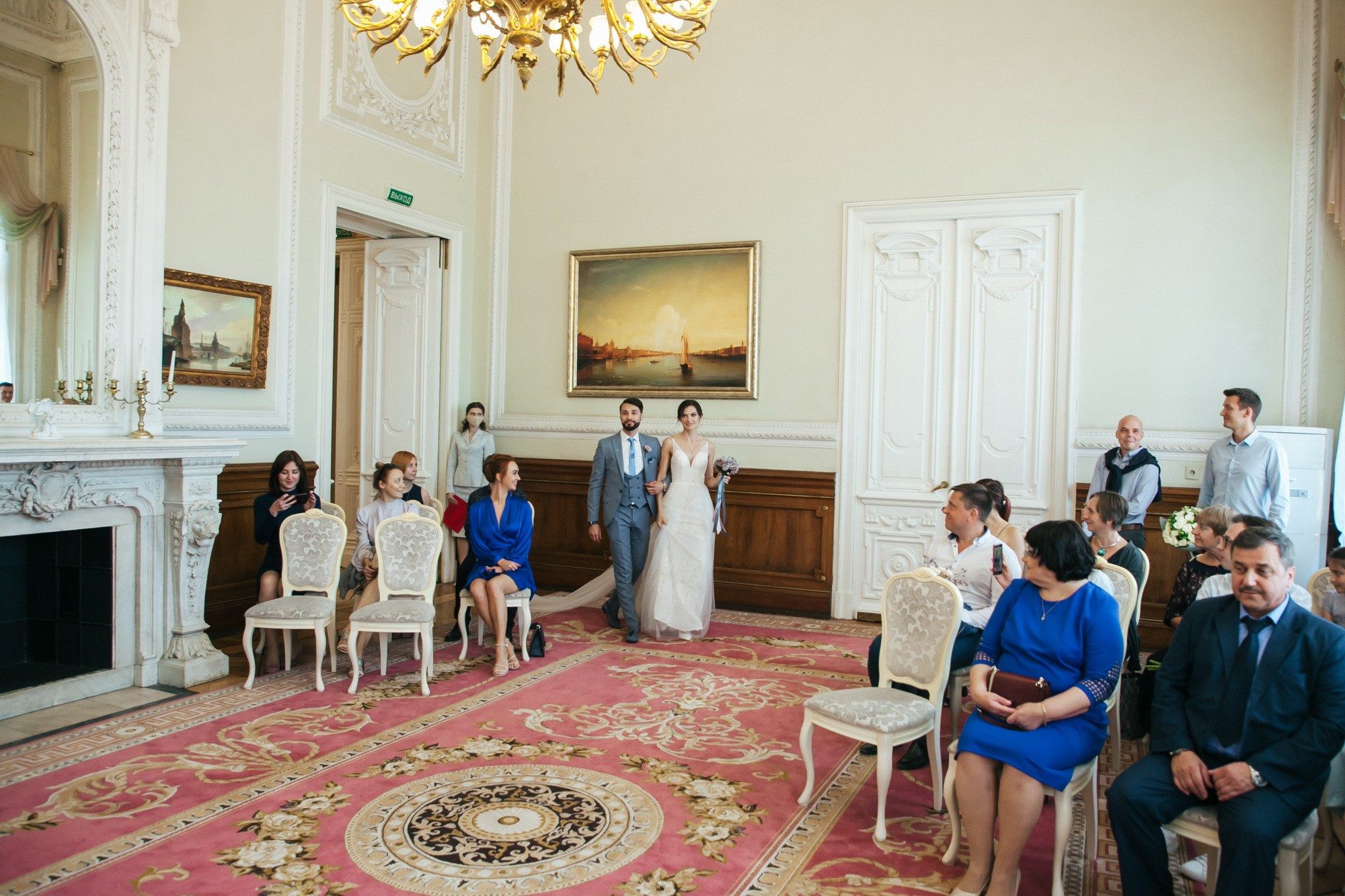 Ты мой космос, свадьба в СПБ. Фотограф крещение венчание в Петербурге! Помогает подобрать храм и посоветовал душевного батюшку в СПб