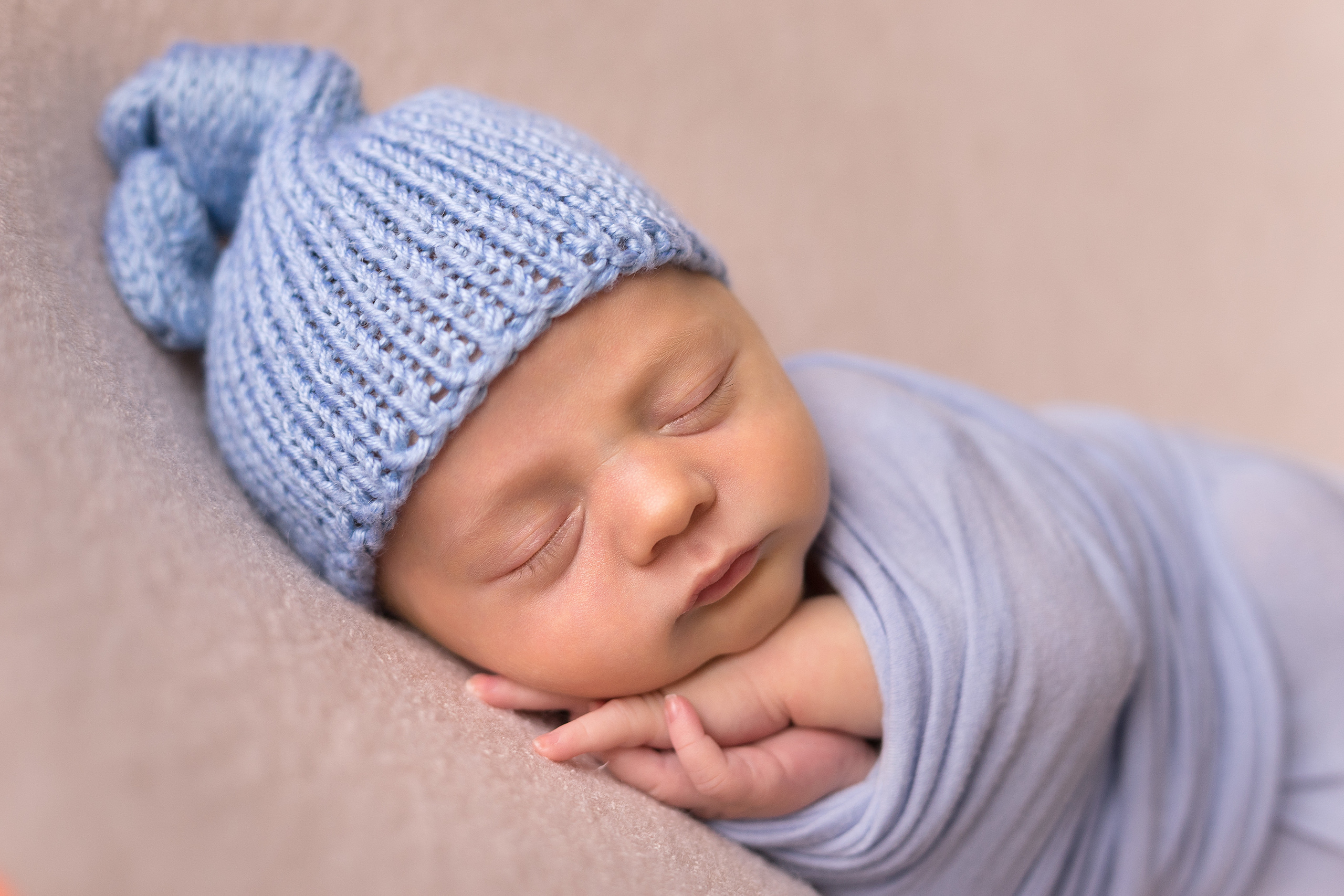 Новорожденные. Фотограф в Новосибирске