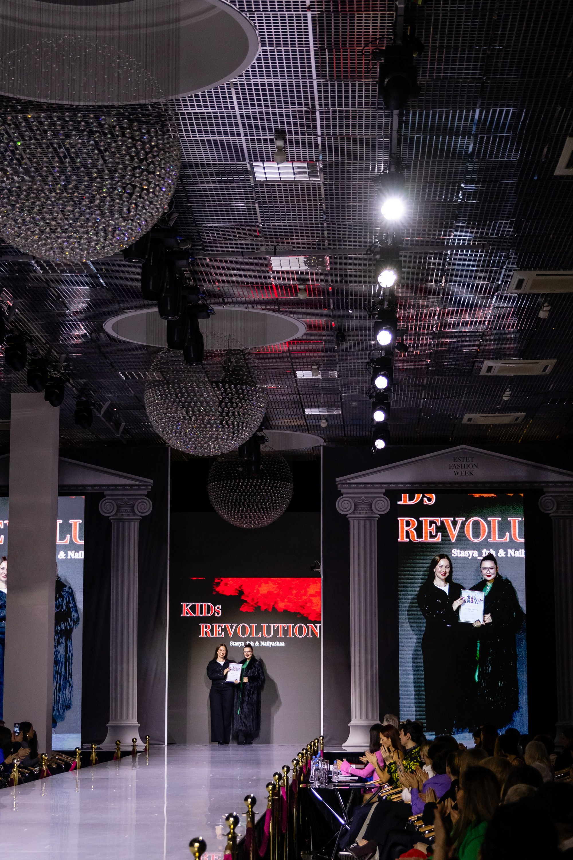 ESTET FASHION WEEK (KIDs REVOLUTION). Свадебный фотограф Москва