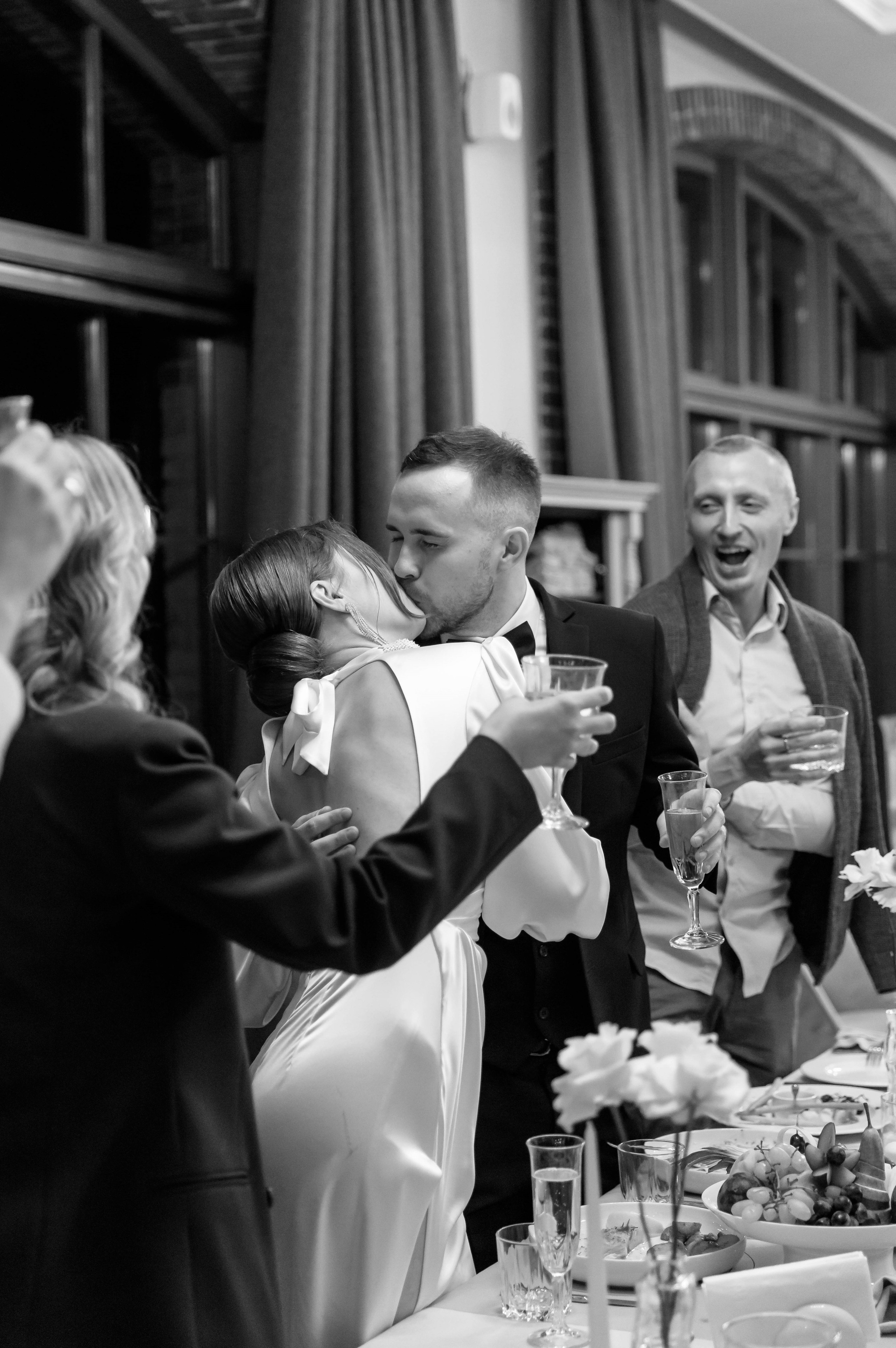 Вика и Егор. Свадебный фотограф Владлена Зарецкая