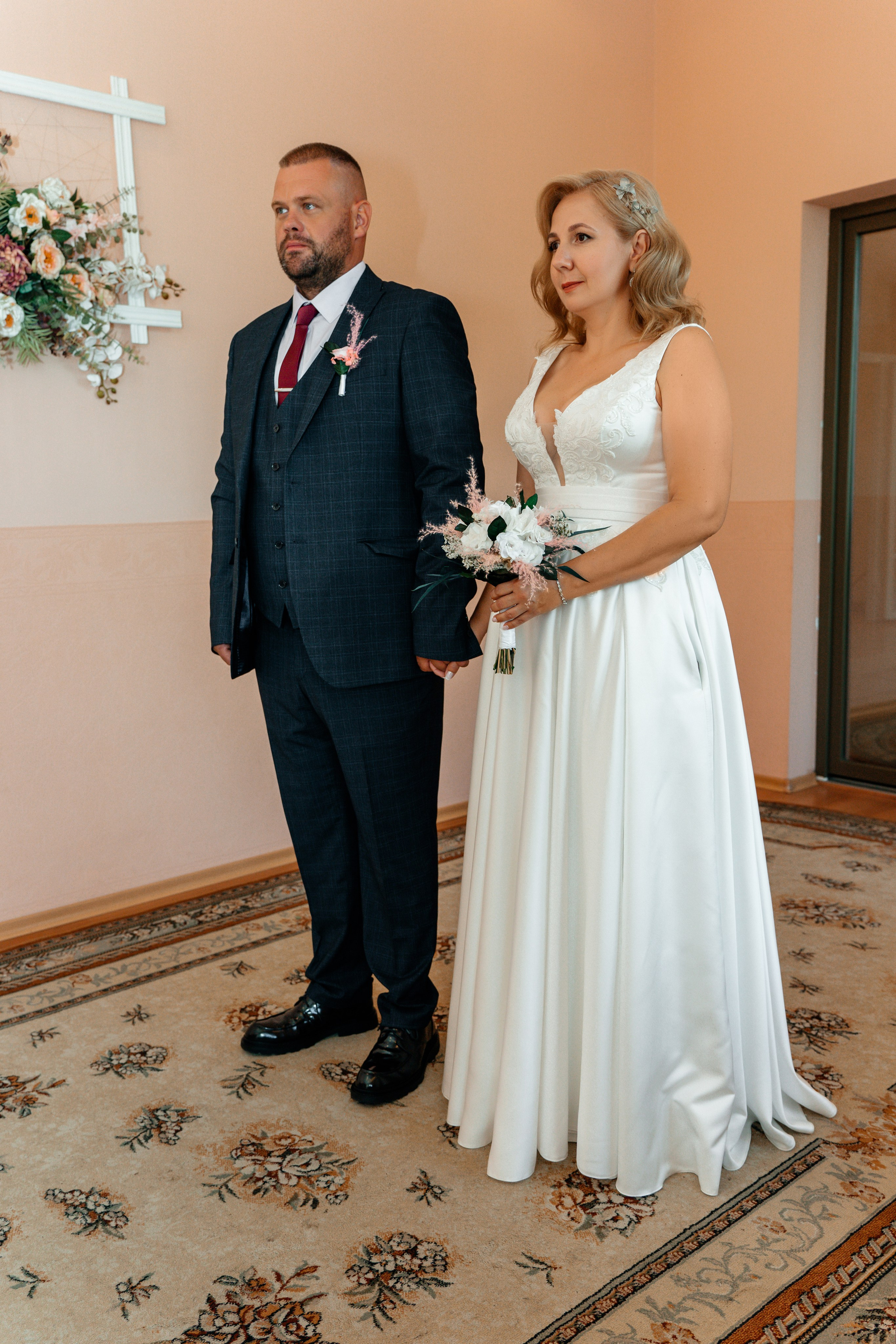 ЗАГС Партизанского района (малый зал). Ваш семейный фотограф в Минске — Вика Трегубова