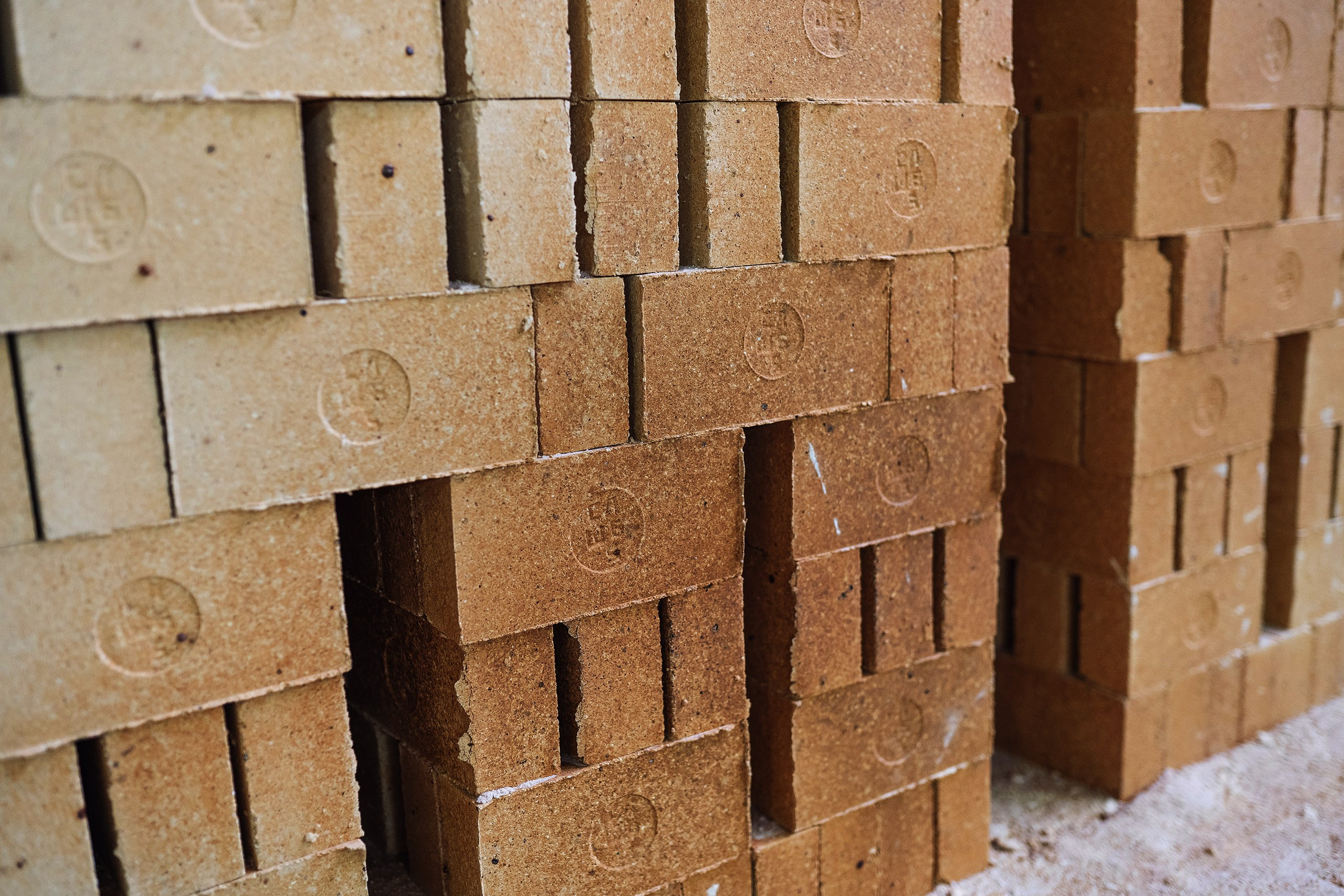 фотография огнеупорного кирпича