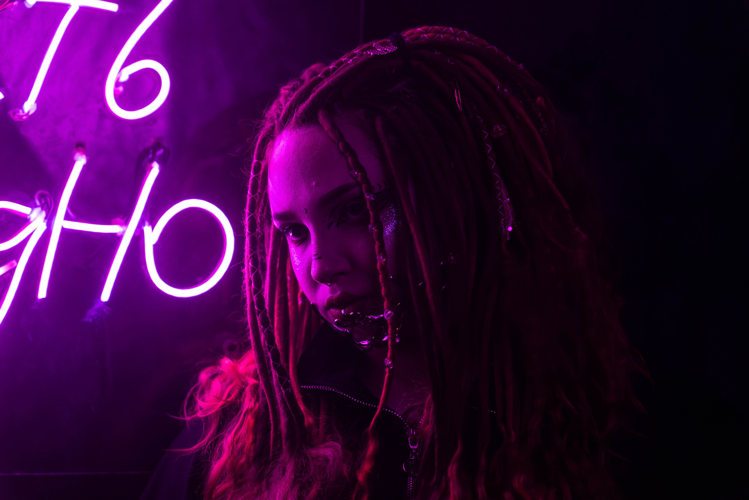 Неоновое безумие. Твой фотограф в Санкт-Петербурге