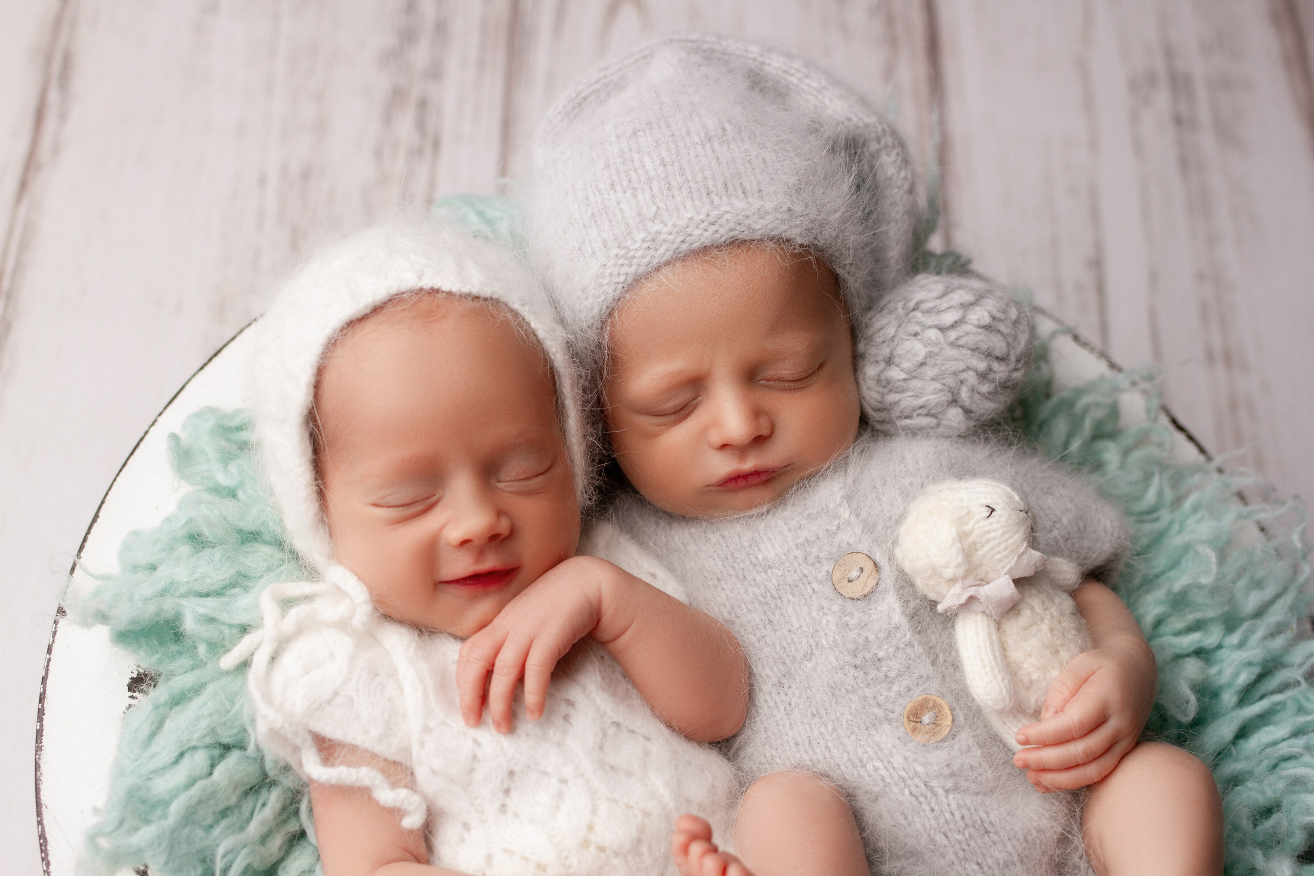 Двойня. Newborn фотограф в Москве — Фотофеи. Съемка новорожденных и детей до года