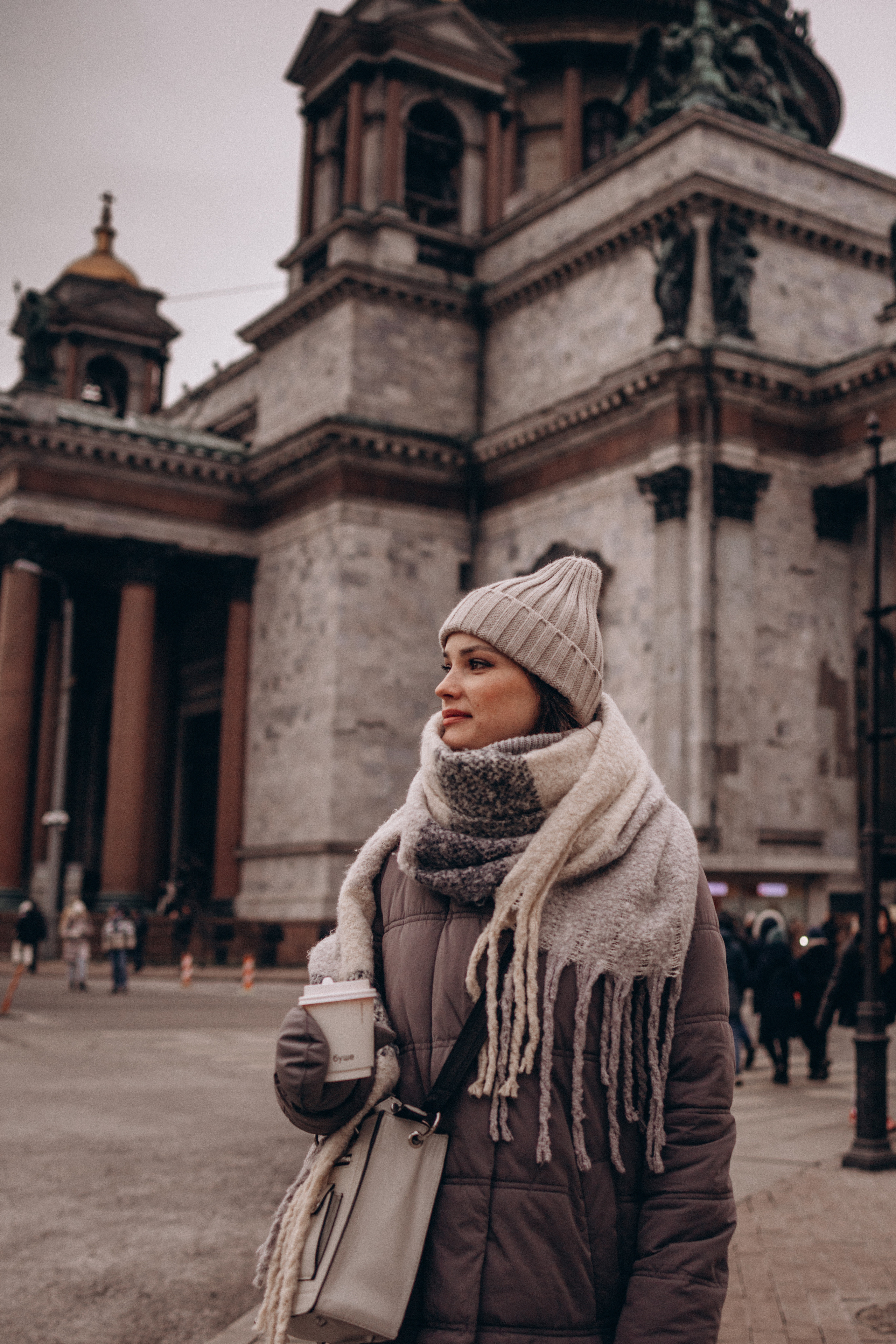 Прогулка у Исаакиевского собора. Фотограф в Санкт-Петербурге Светлана Арестова