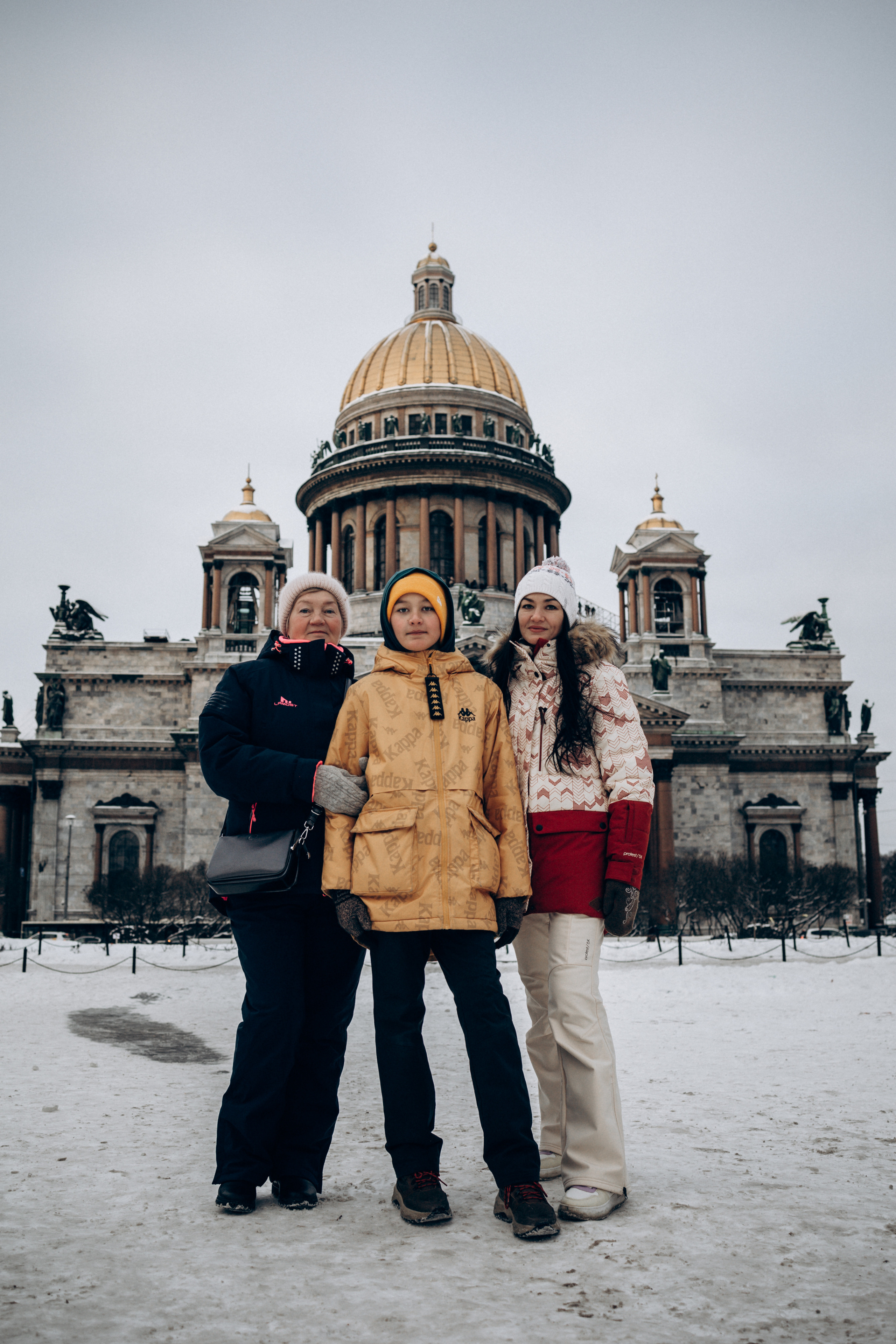 Прогулка по СПб. Эля с семьей. Фотограф в Санкт-Петербурге Светлана Арестова