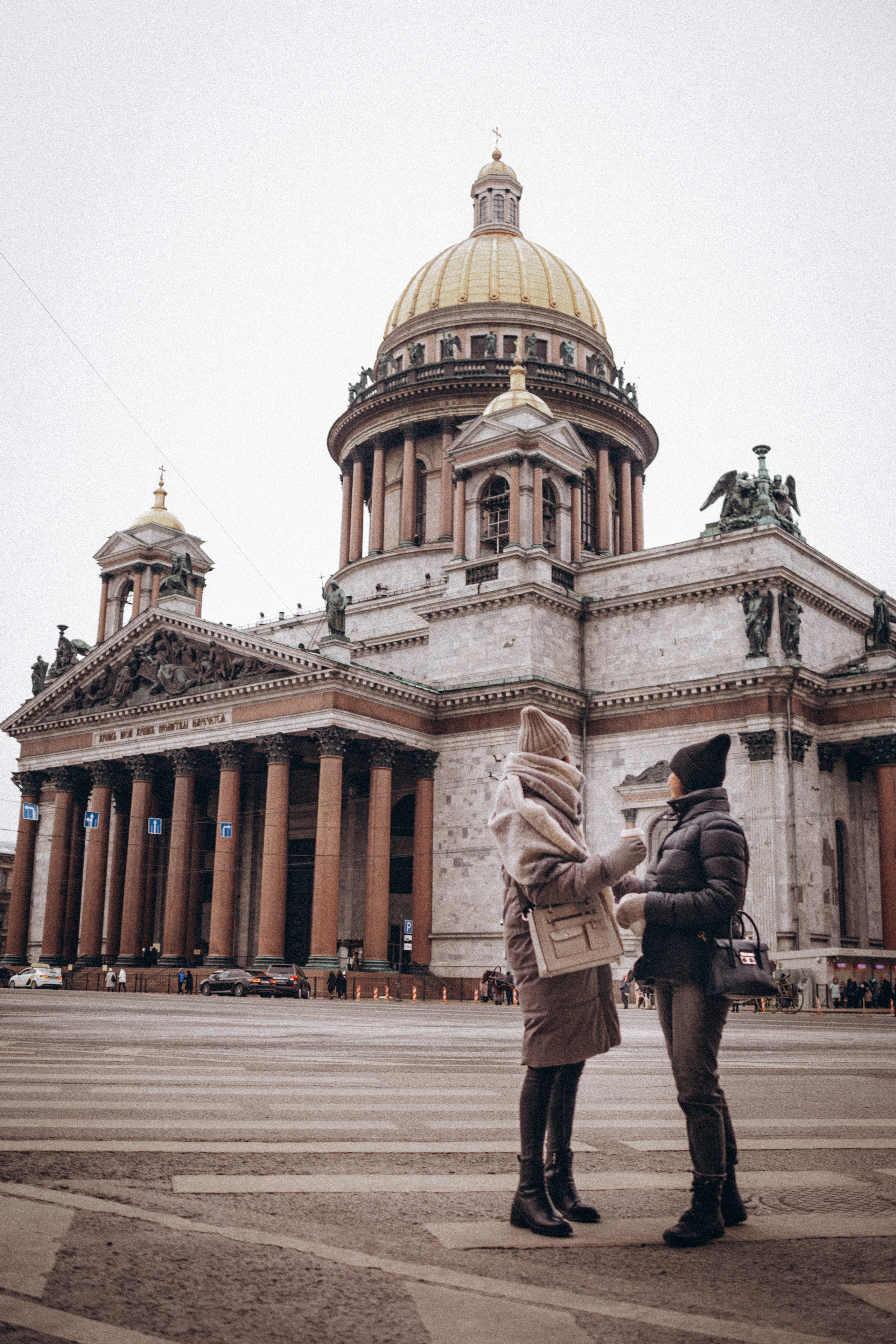 Прогулка у Исаакиевского собора. Фотограф в Санкт-Петербурге Светлана Арестова