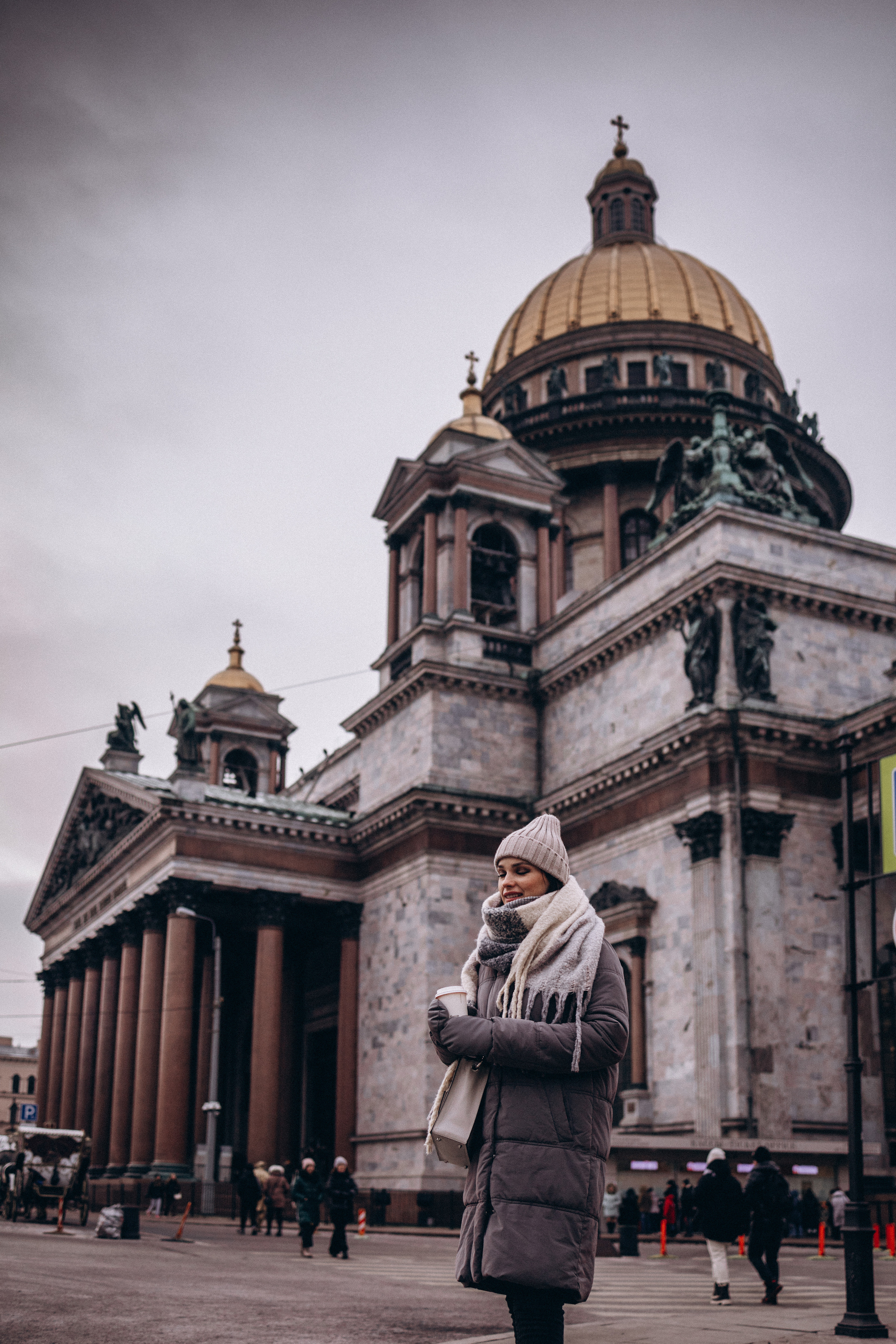 Прогулка у Исаакиевского собора. Фотограф в Санкт-Петербурге Светлана Арестова