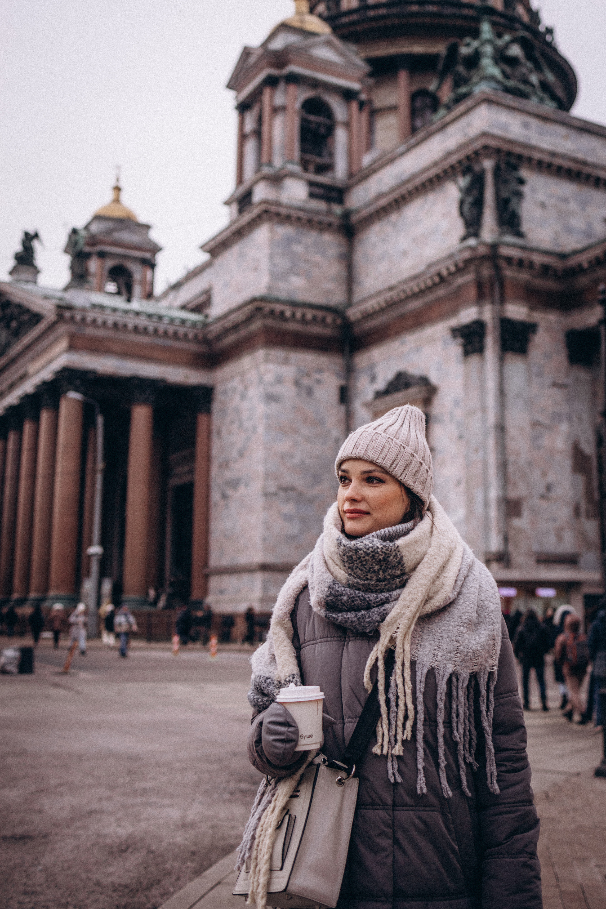 Прогулка у Исаакиевского собора. Фотограф в Санкт-Петербурге Светлана Арестова
