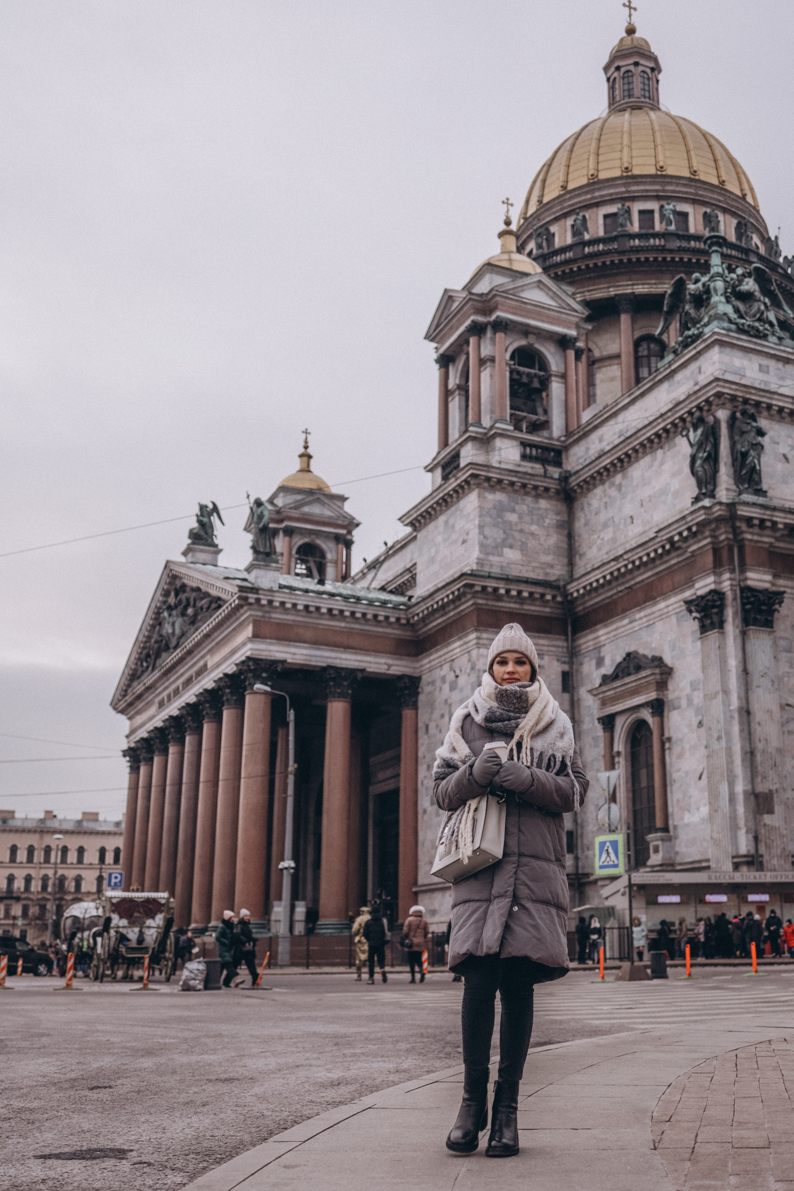 Прогулка у Исаакиевского собора. Фотограф в Санкт-Петербурге Светлана Арестова