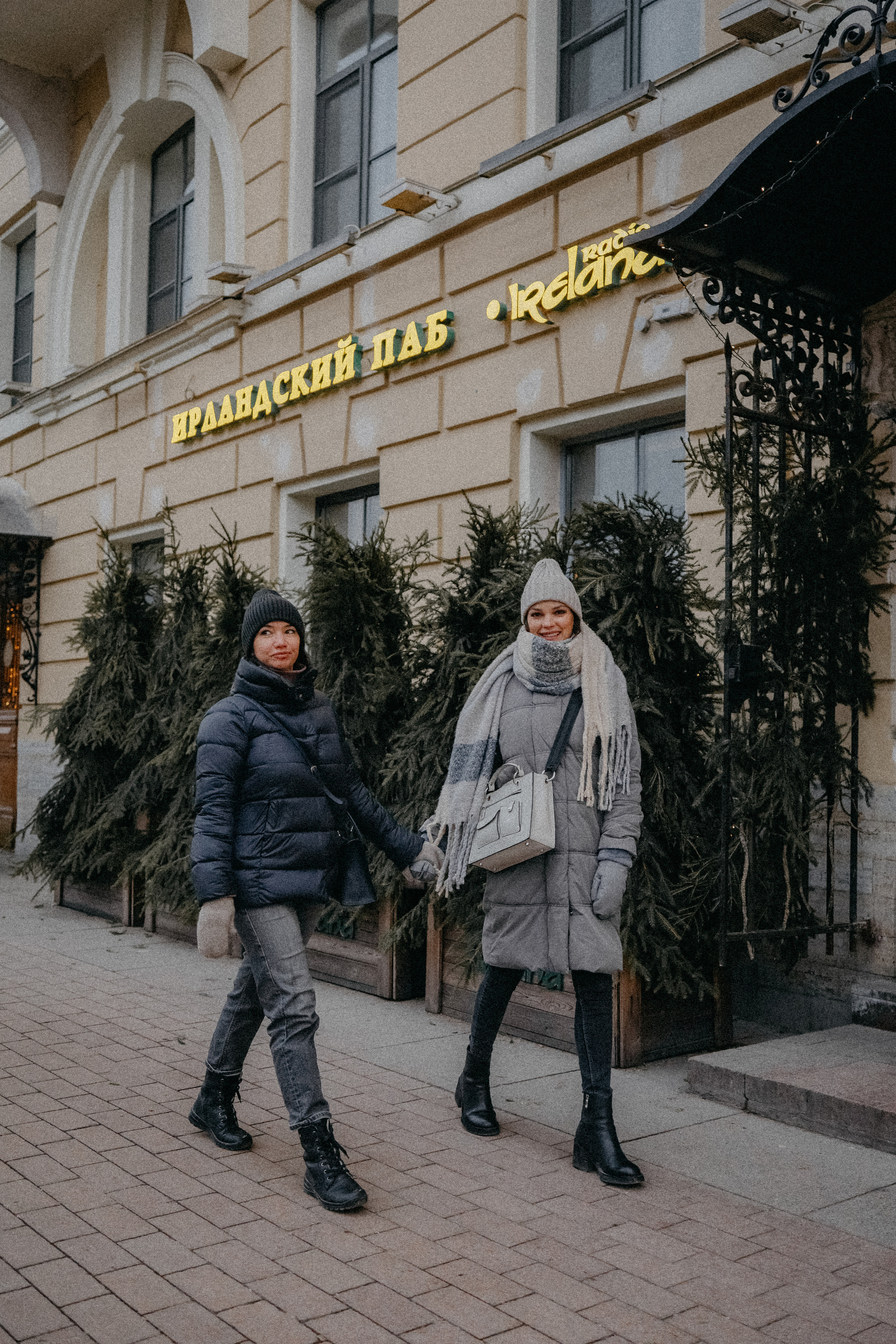 Прогулка у Исаакиевского собора. Фотограф в Санкт-Петербурге Светлана Арестова