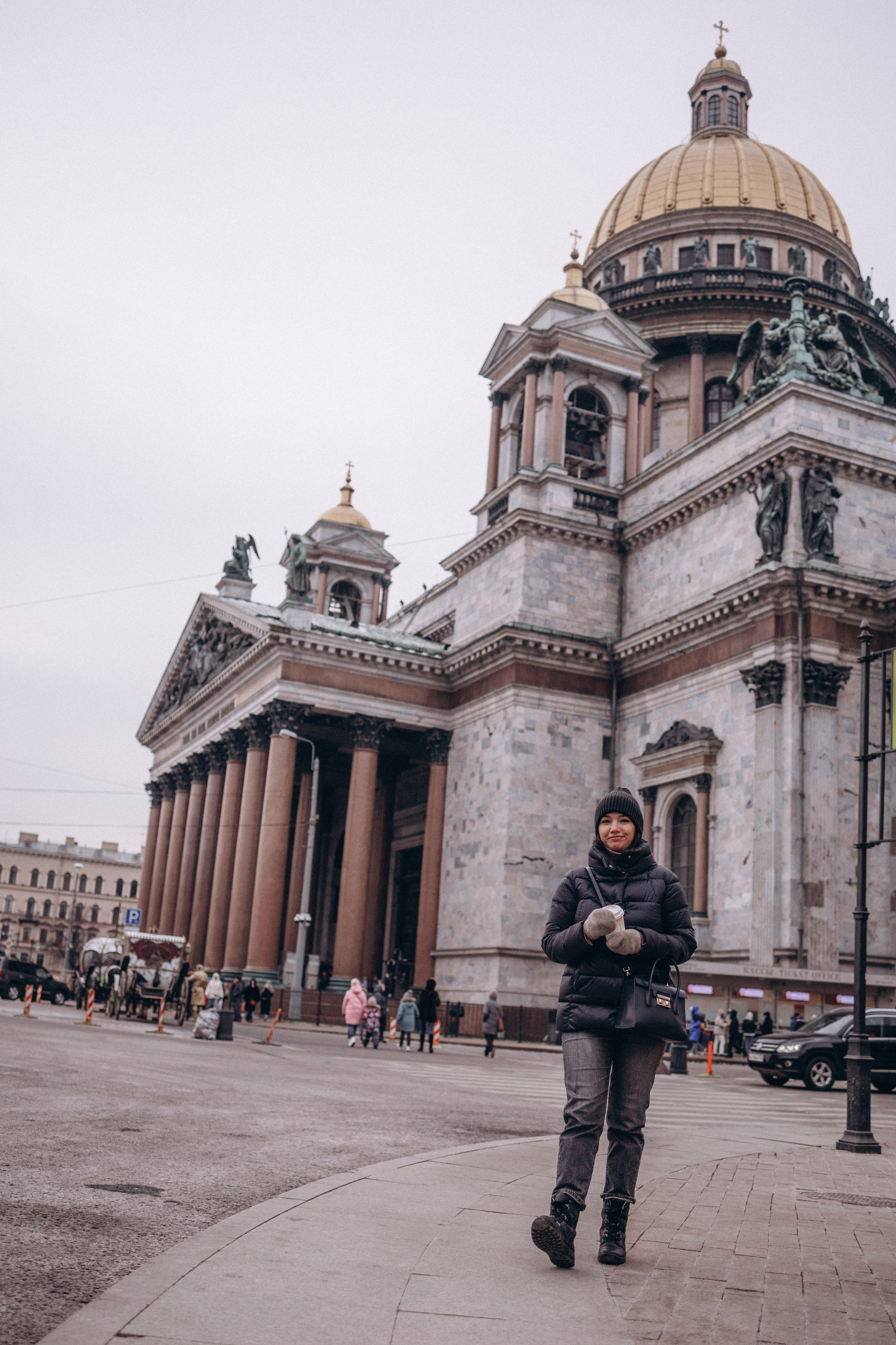 Прогулка у Исаакиевского собора. Фотограф в Санкт-Петербурге Светлана Арестова