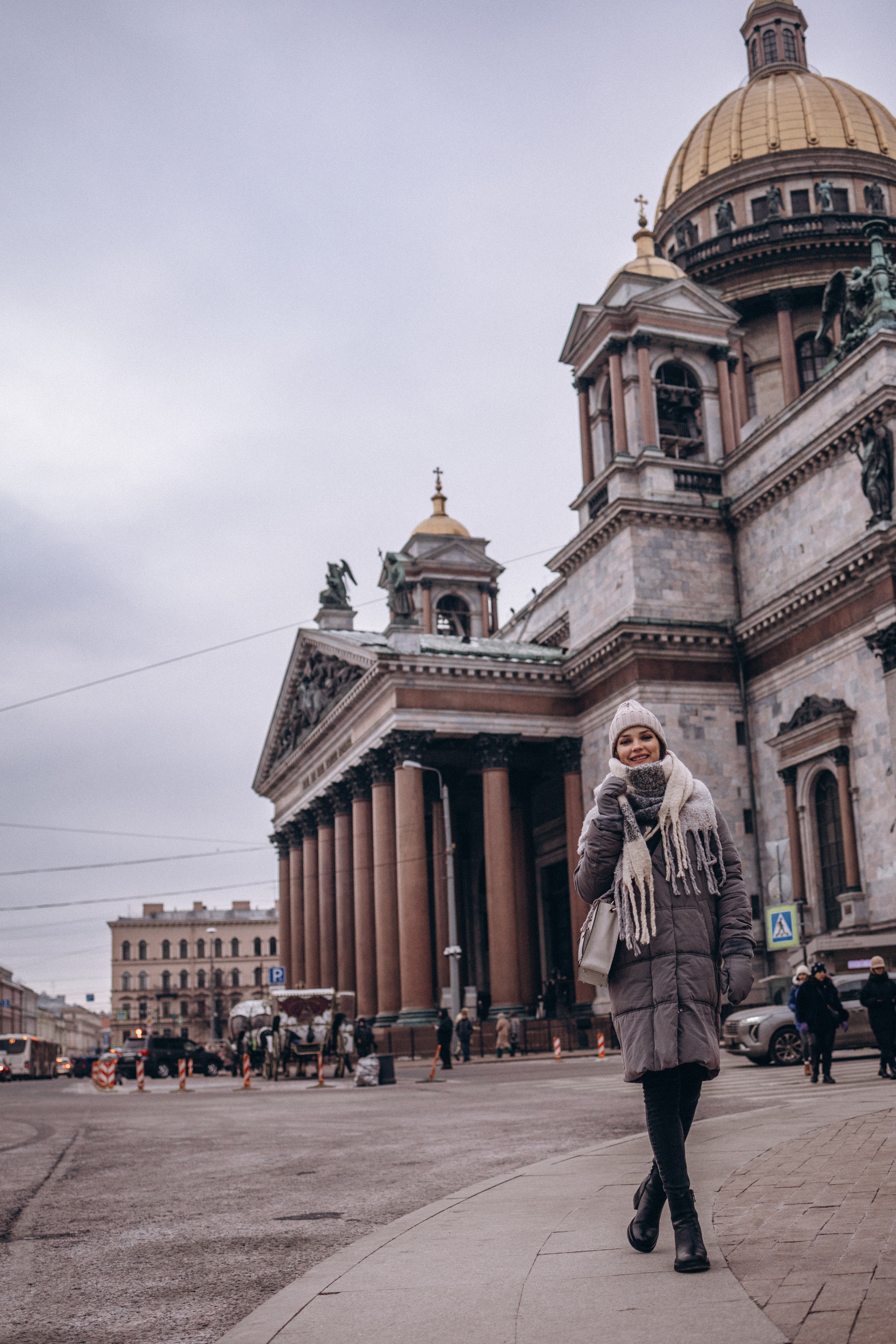 Прогулка у Исаакиевского собора. Фотограф в Санкт-Петербурге Светлана Арестова