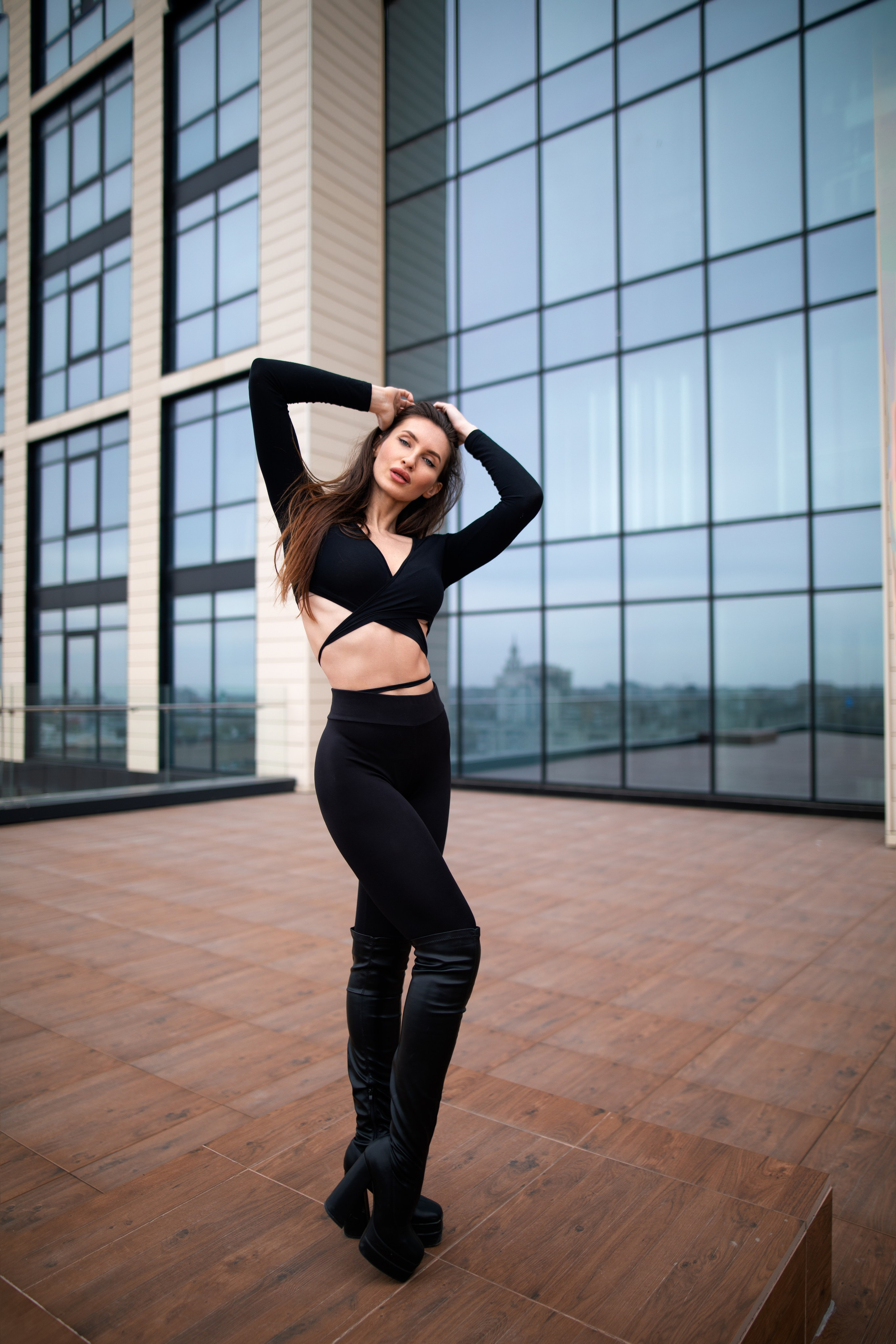 Фотосет с Викторией на крыше бизнес-центра в формате для «себя»