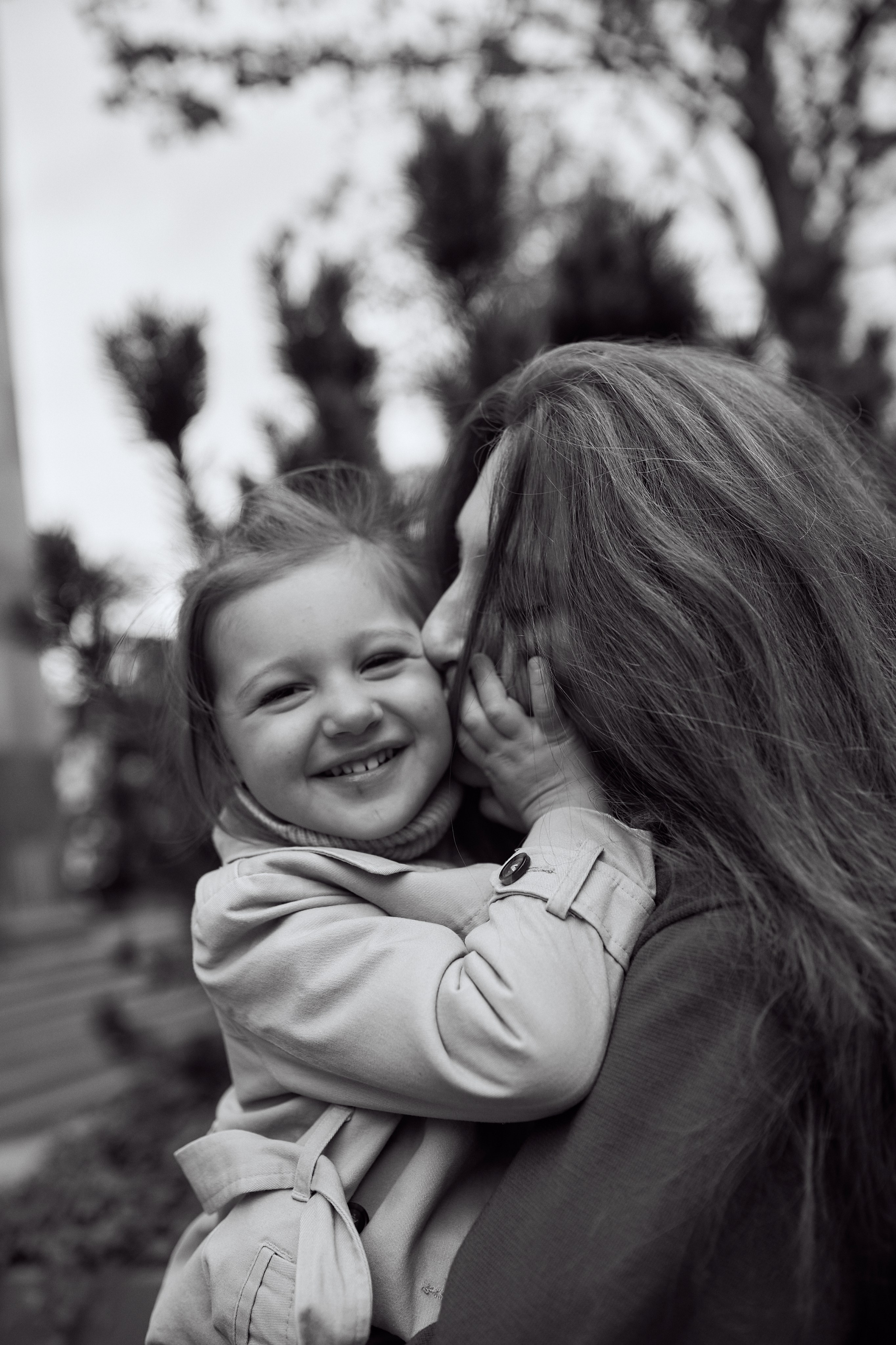 Рита и Кира. Прогулка по центру. Семейный и свадебный lifestyle-фотограф в Москве Мария Петрова