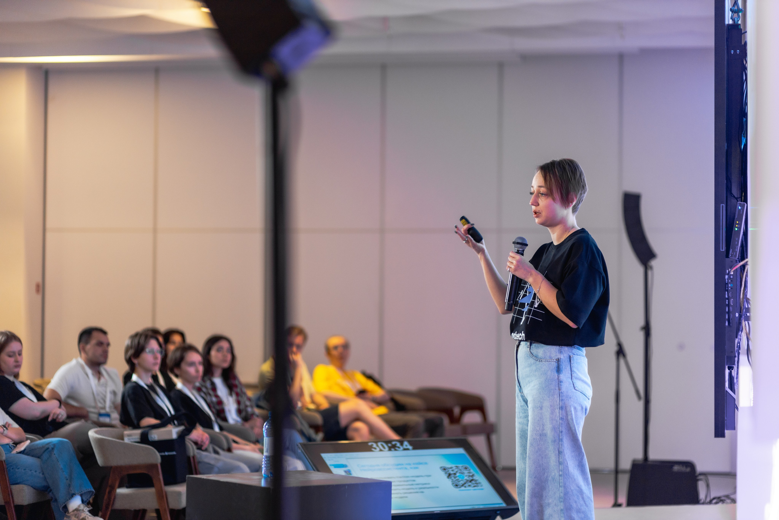 Aha! — 29–30 мая 2025. Фотобанк Матемаркетинг