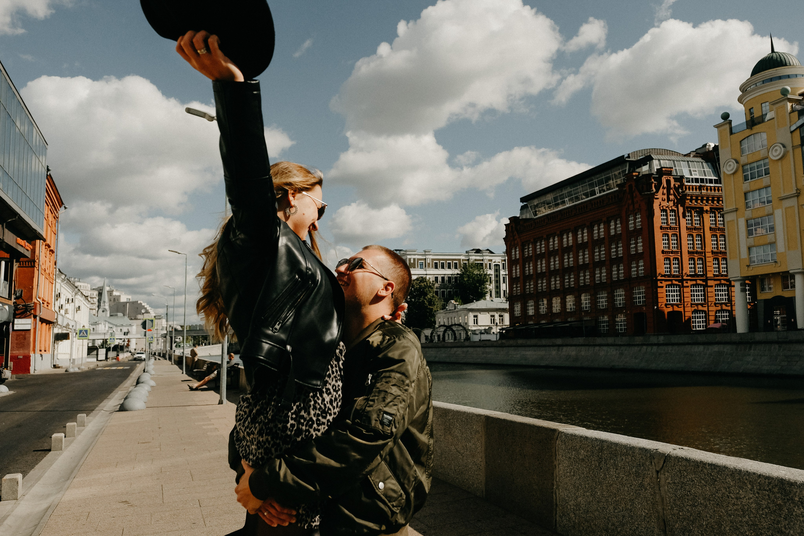 Солнце на Красном Октябре. Свадебный фотограф Александра Тюлякова