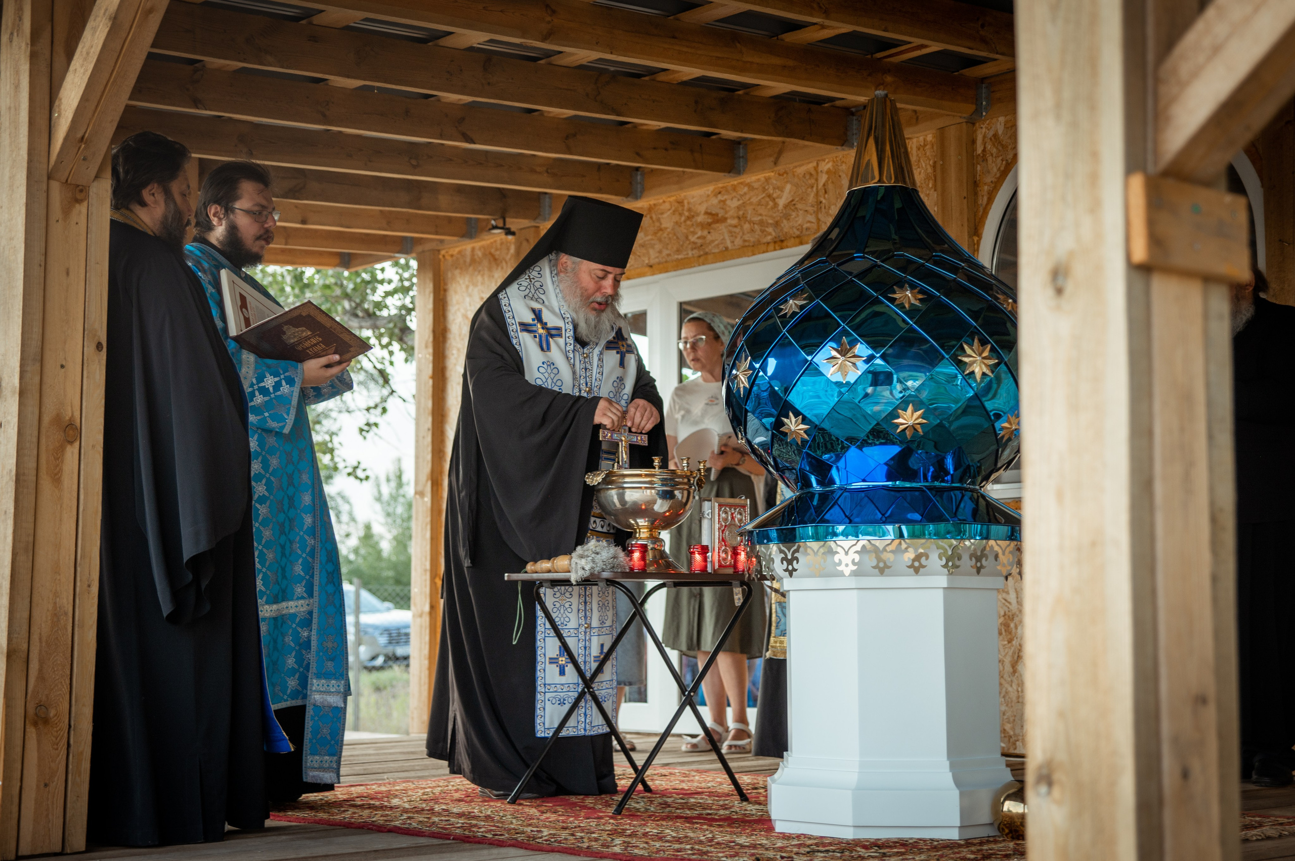 Освещение купола в храме Казанской иконы Божьей Матери х. Закутский. Церковный, семейный и репортажный фотограф Волгоград, Волжский