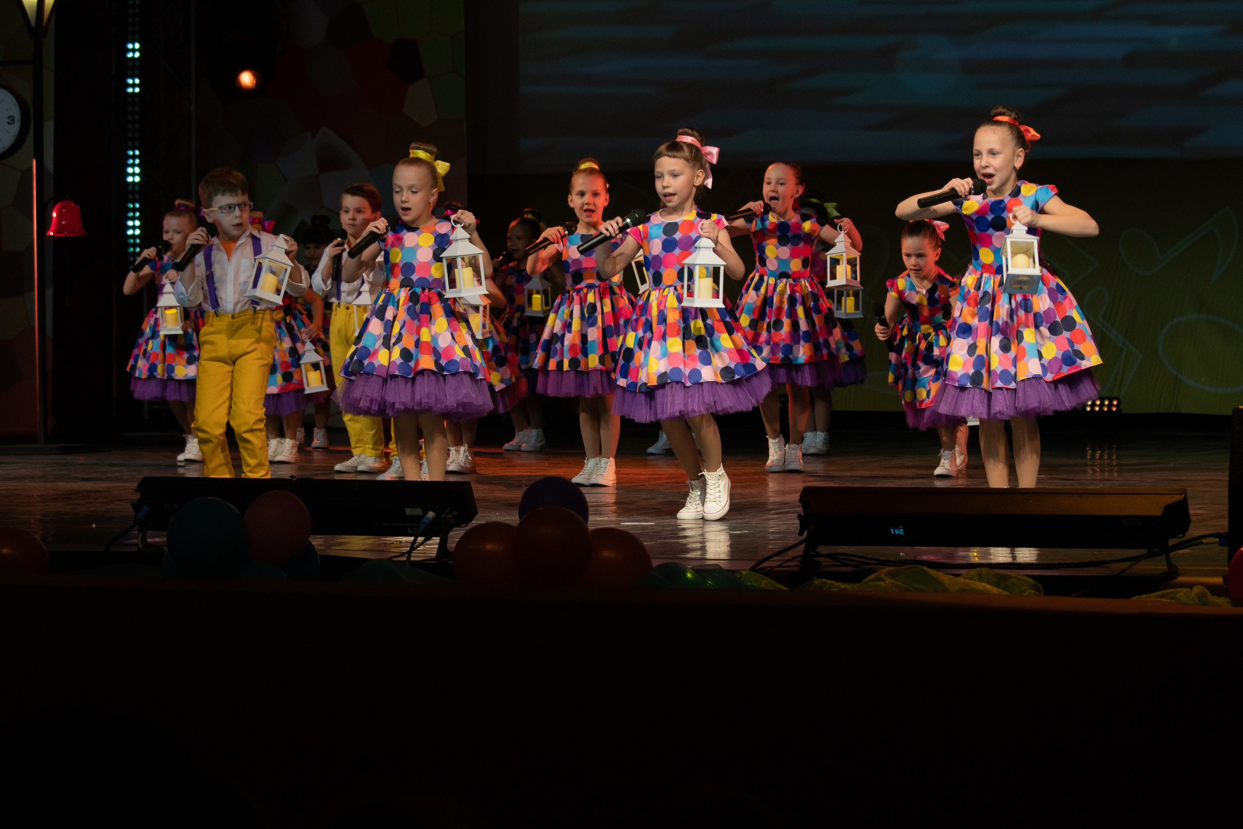 Съёмка концерта для Домисольки, большой концертный зал Космос. «Студия DRONAVT`s» — видеосъёмка и фотография г. Москва