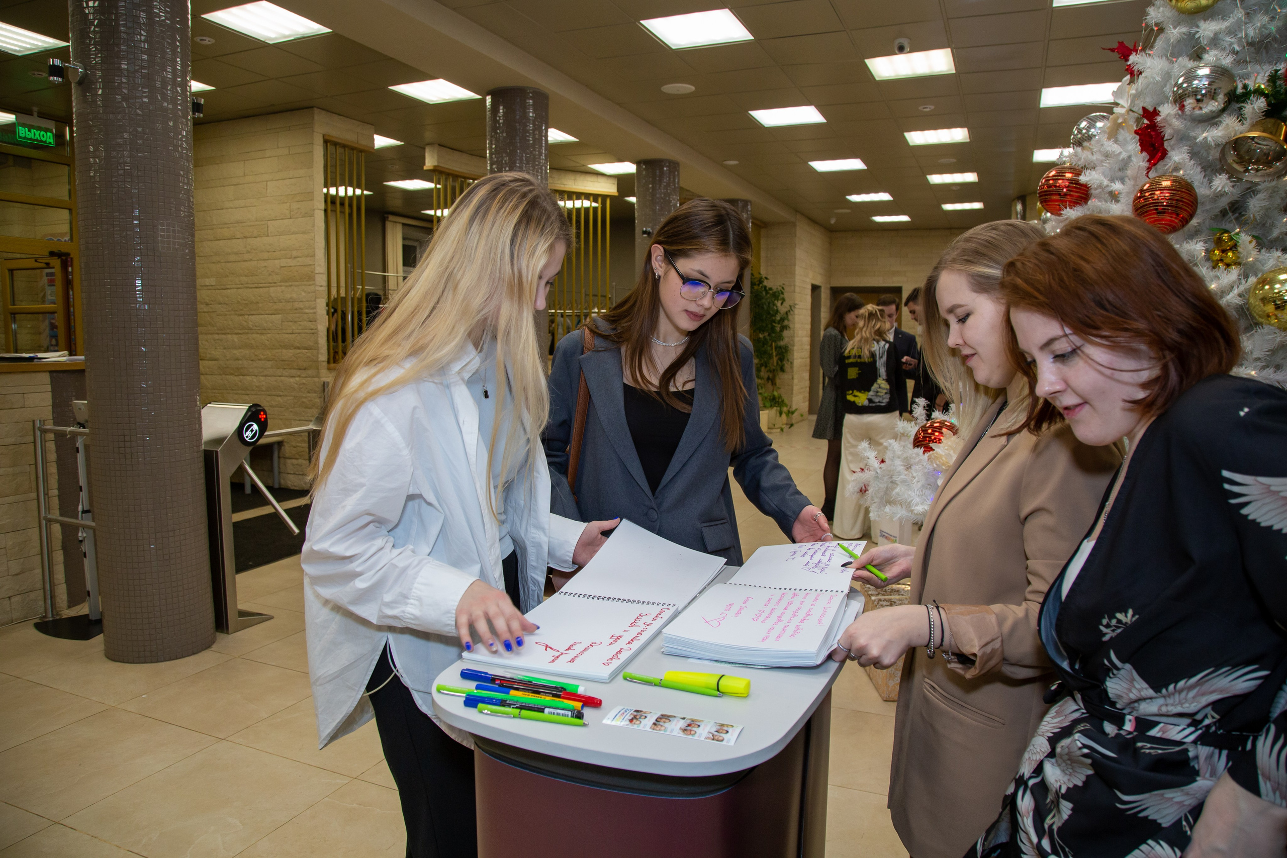 Репортажная съёмка для Домисольки на новый год. «Студия DRONAVT`s» — видеосъёмка и фотография г. Москва