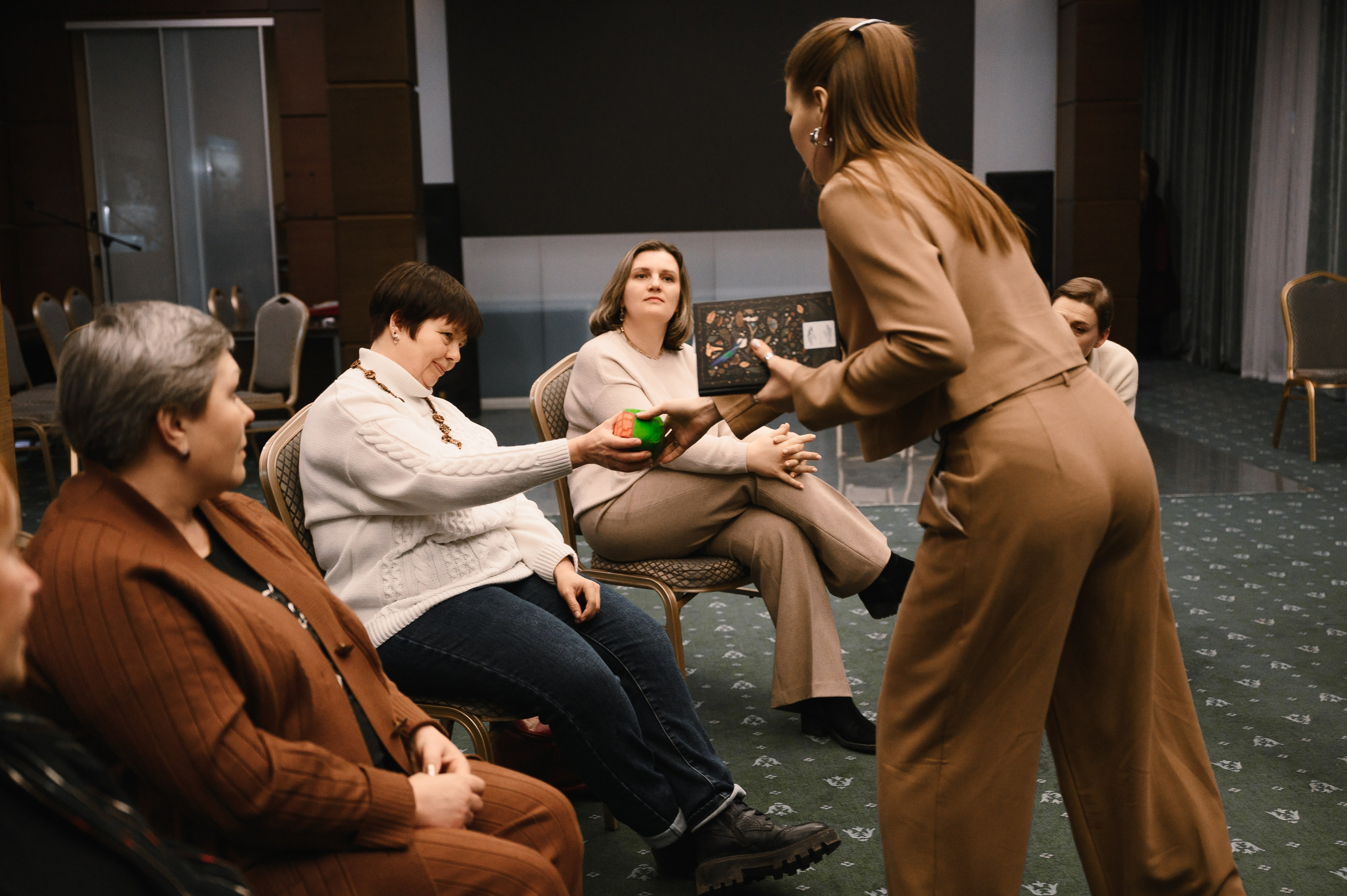 «Театр в квадрате». Клуб Читалка. Wedding and family photographer USA