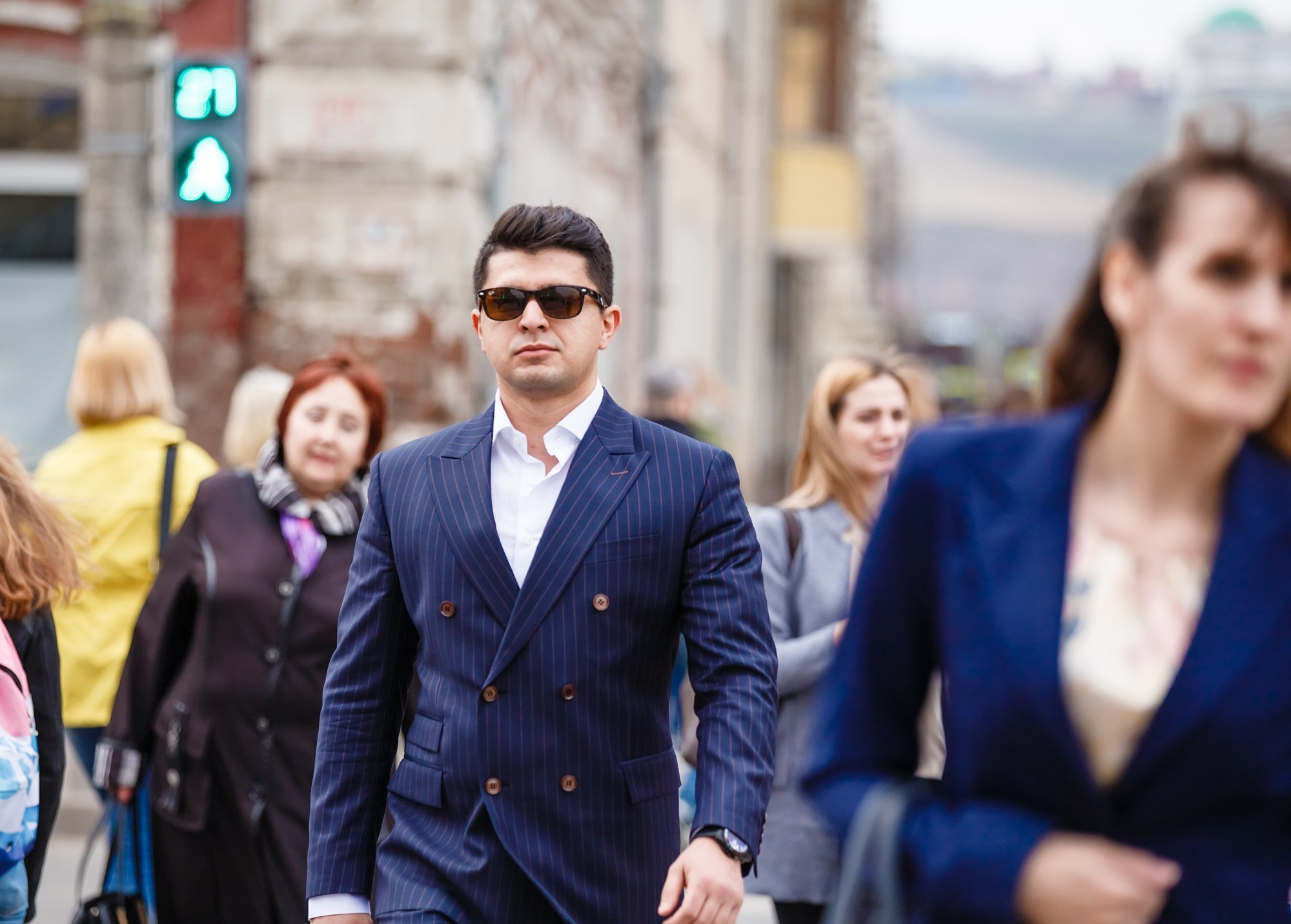 Мужская фотосессия для сайта знакомств социальных сетей фотограф Красноярск цена заказать фотосъёмку