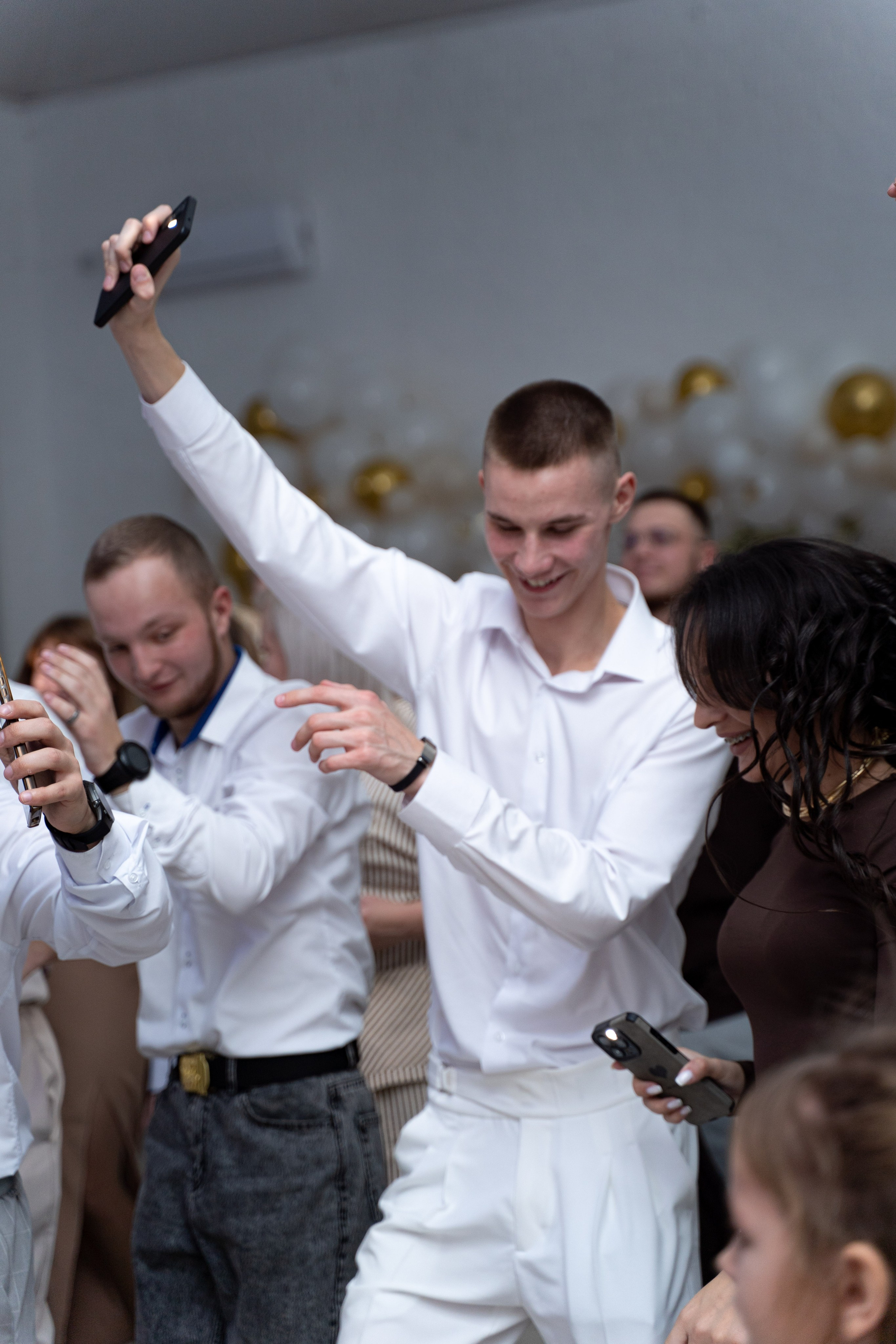 Свадебные съемки. Портретный и семейный фотограф в Новосибирской области. Работаю за улыбки клиентов :)