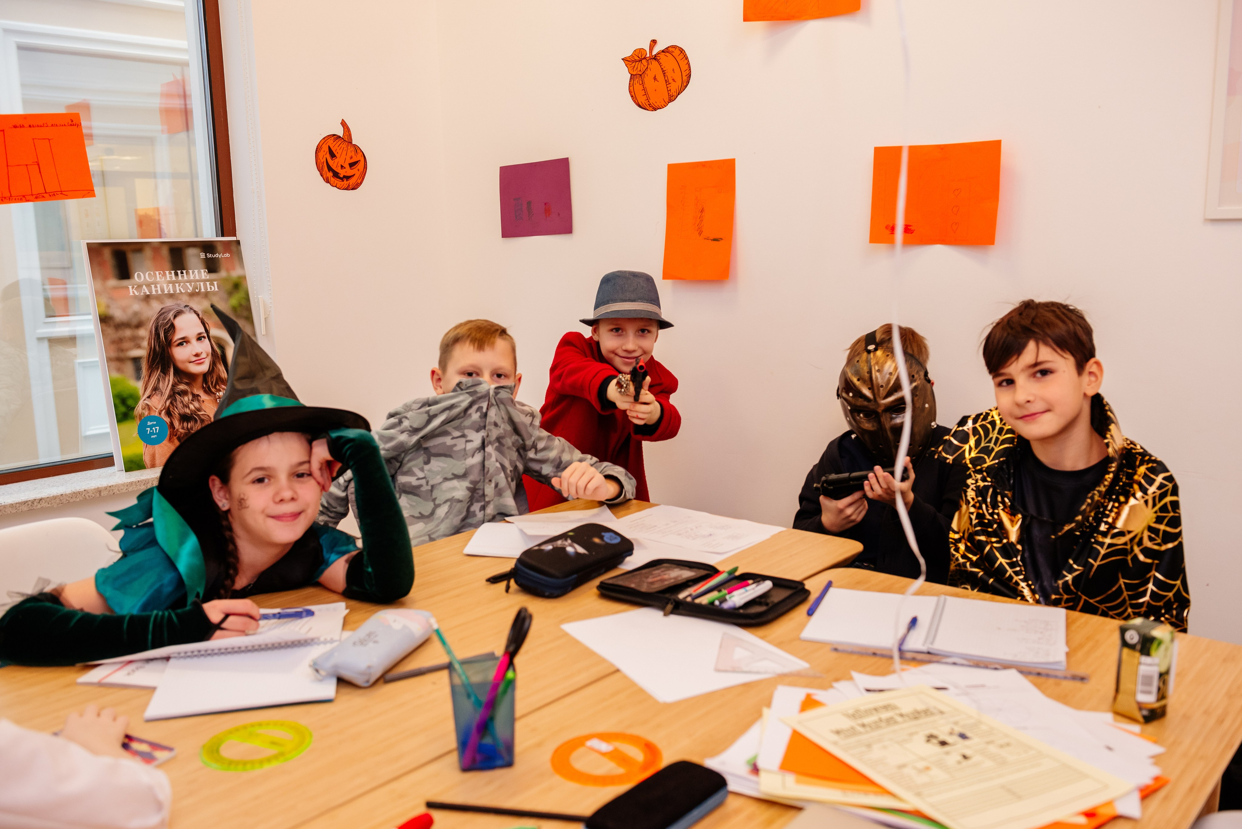 Английская школа. Study Lab. Фотограф LANA STIL. Семейный, репортажный фотограф, студия. Женский, мужской портрет. Фотографирую территориально в г. Королев, Москва, МО